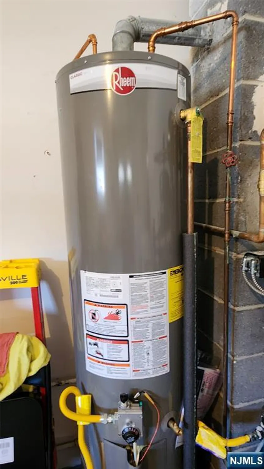 Property Slideshow image 22 of 26 | 151 guadeloupe dr, Toms River, NJ, 08757