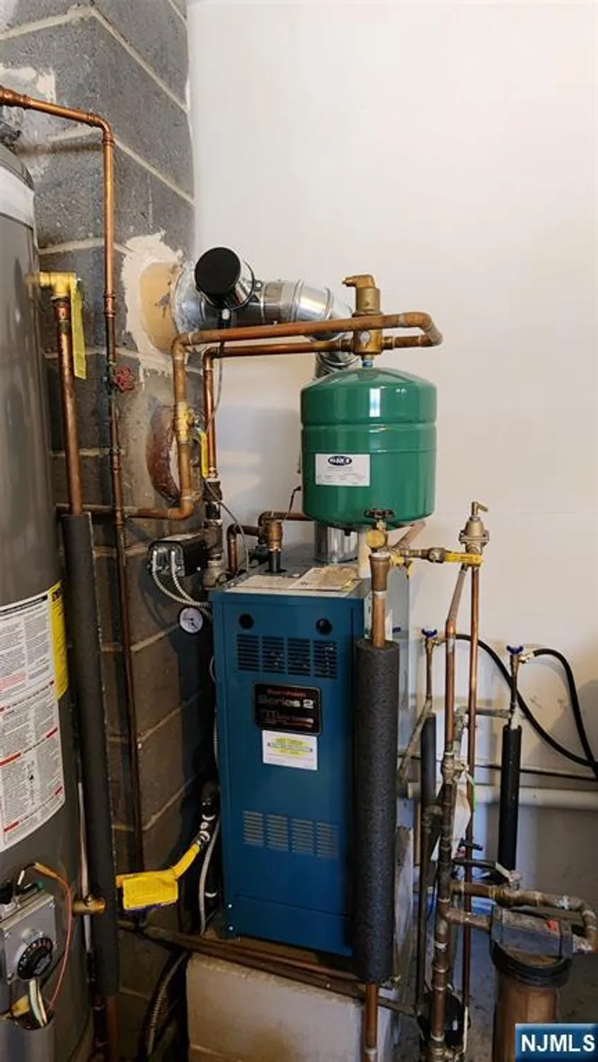 Property Slideshow image 23 of 26 | 151 guadeloupe dr, Toms River, NJ, 08757