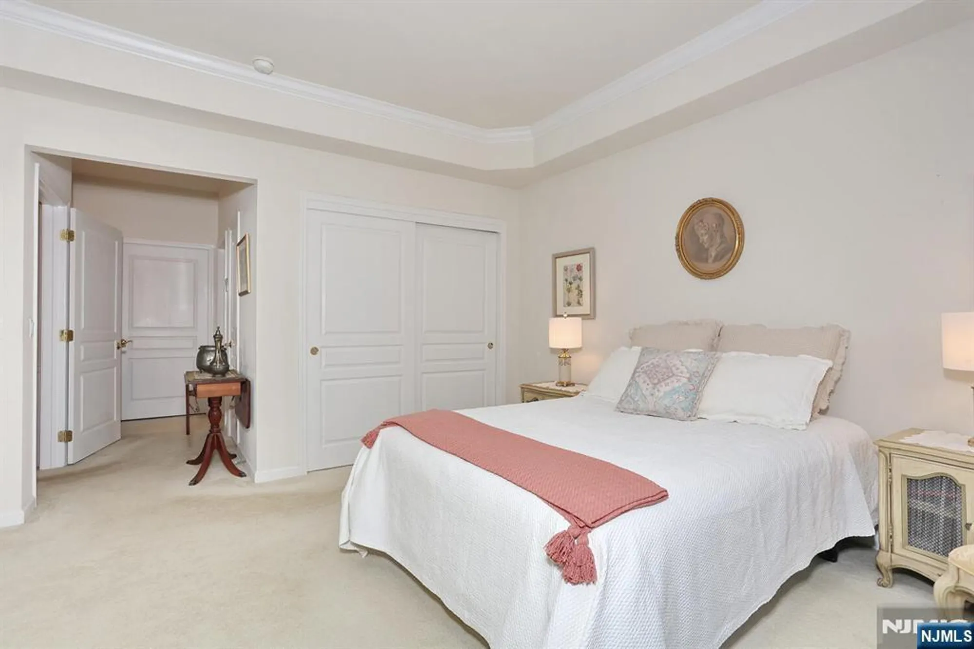 Property Slideshow image 22 of 45 | 10203 warrens way w/deeded garage, Wanaque, NJ, 07465