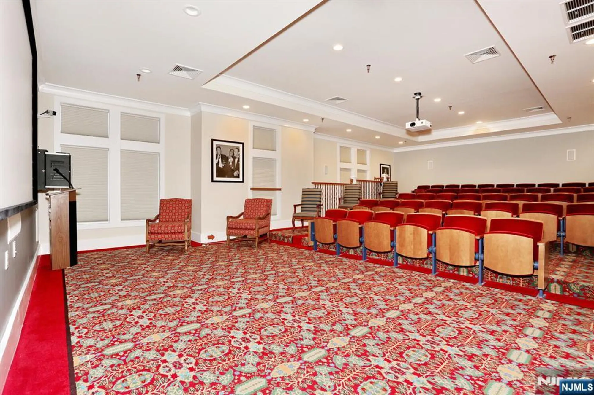 Property Slideshow image 35 of 45 | 10203 warrens way w/deeded garage, Wanaque, NJ, 07465