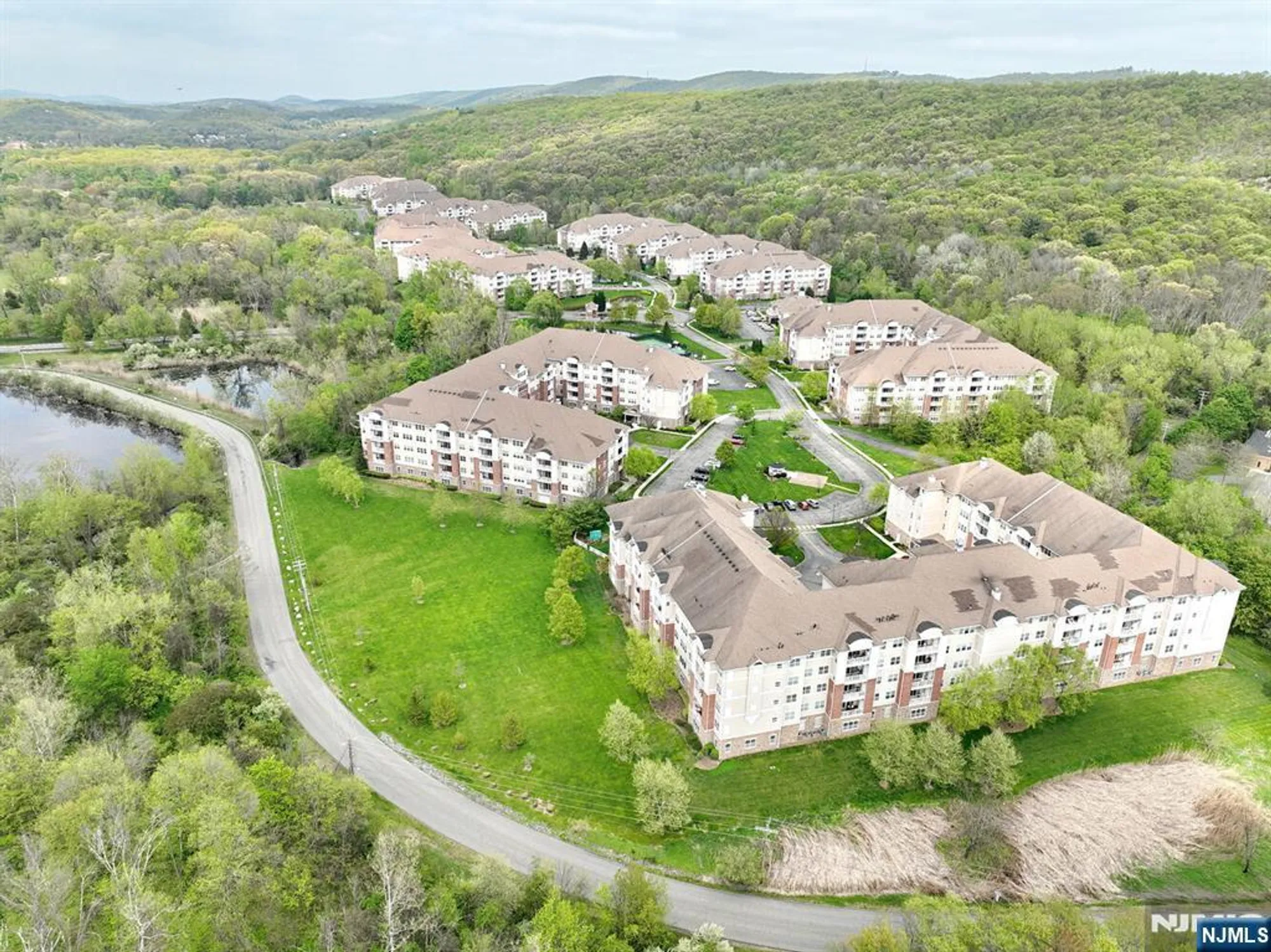 Property Slideshow image 45 of 45 | 10203 warrens way w/deeded garage, Wanaque, NJ, 07465