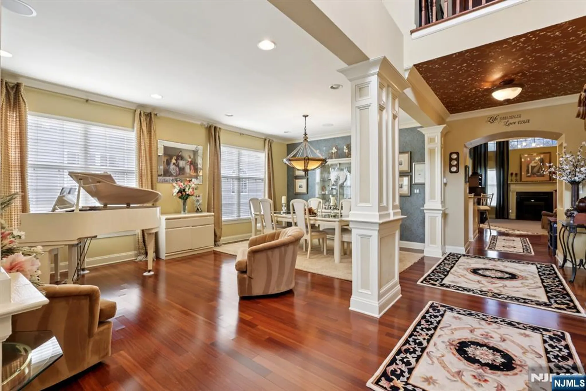 Property Slideshow image 12 of 50 | 33 sedona blvd, Hamilton, NJ, 08691