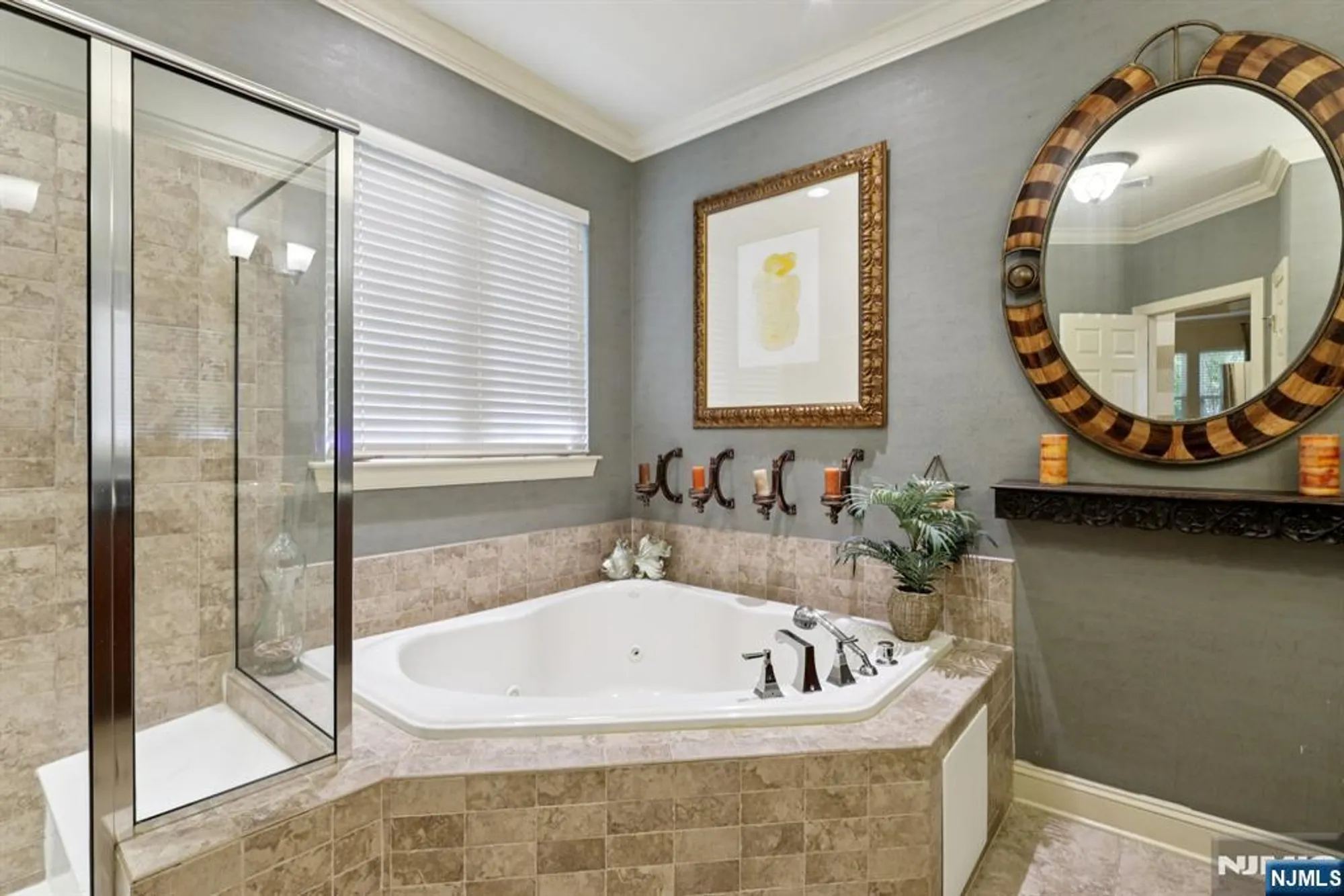 Property Slideshow image 32 of 50 | 33 sedona blvd, Hamilton, NJ, 08691