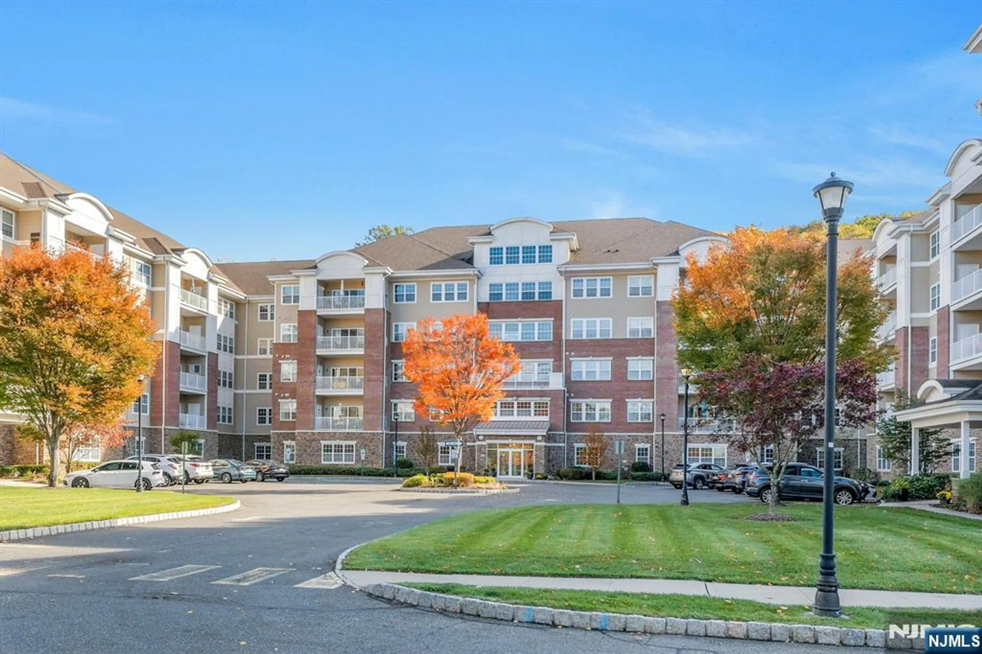 Property Slideshow image 2 of 40 | 1319 warrens way, Wanaque, NJ, 07465