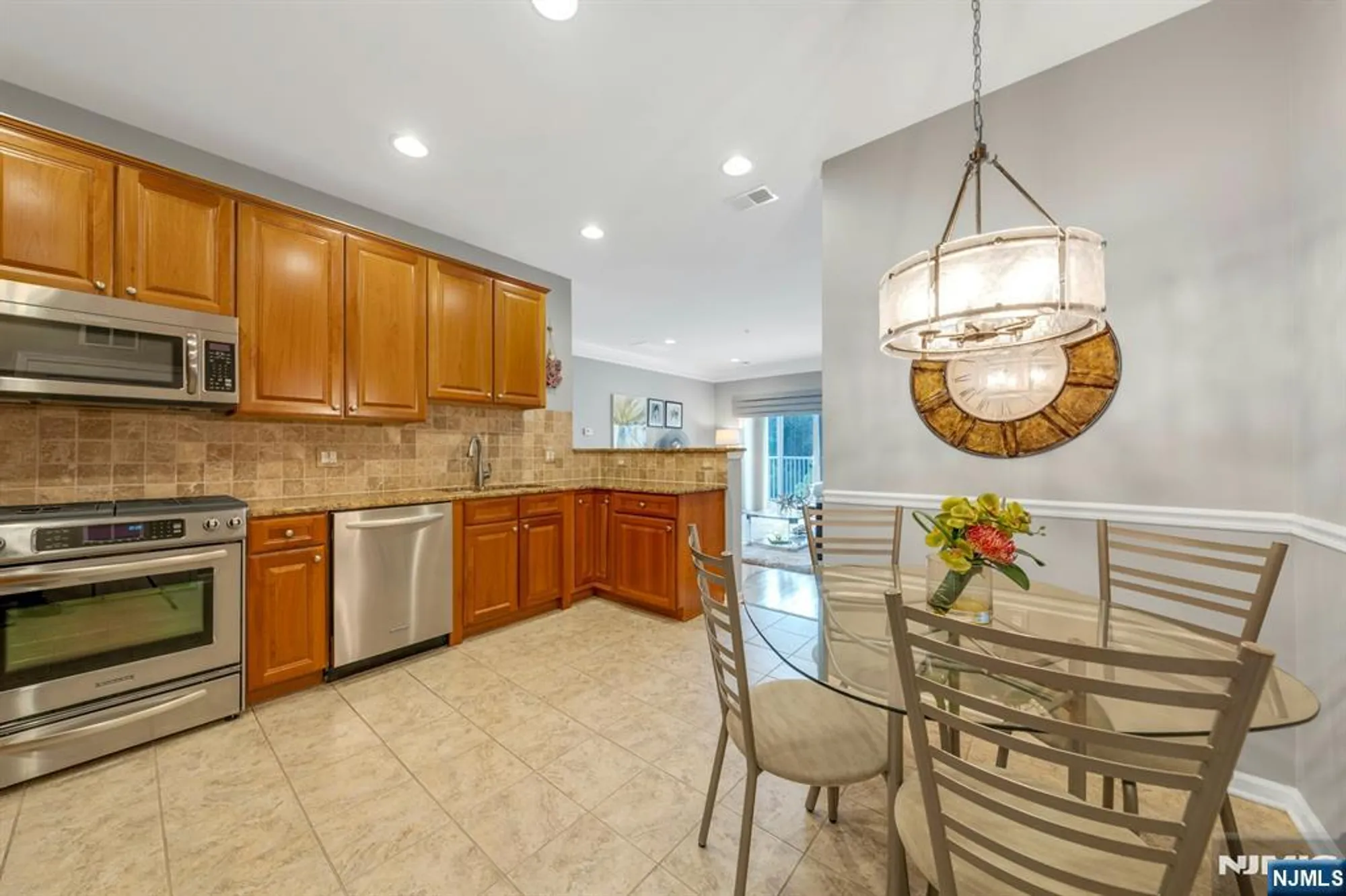 Property Slideshow image 18 of 40 | 1319 warrens way, Wanaque, NJ, 07465