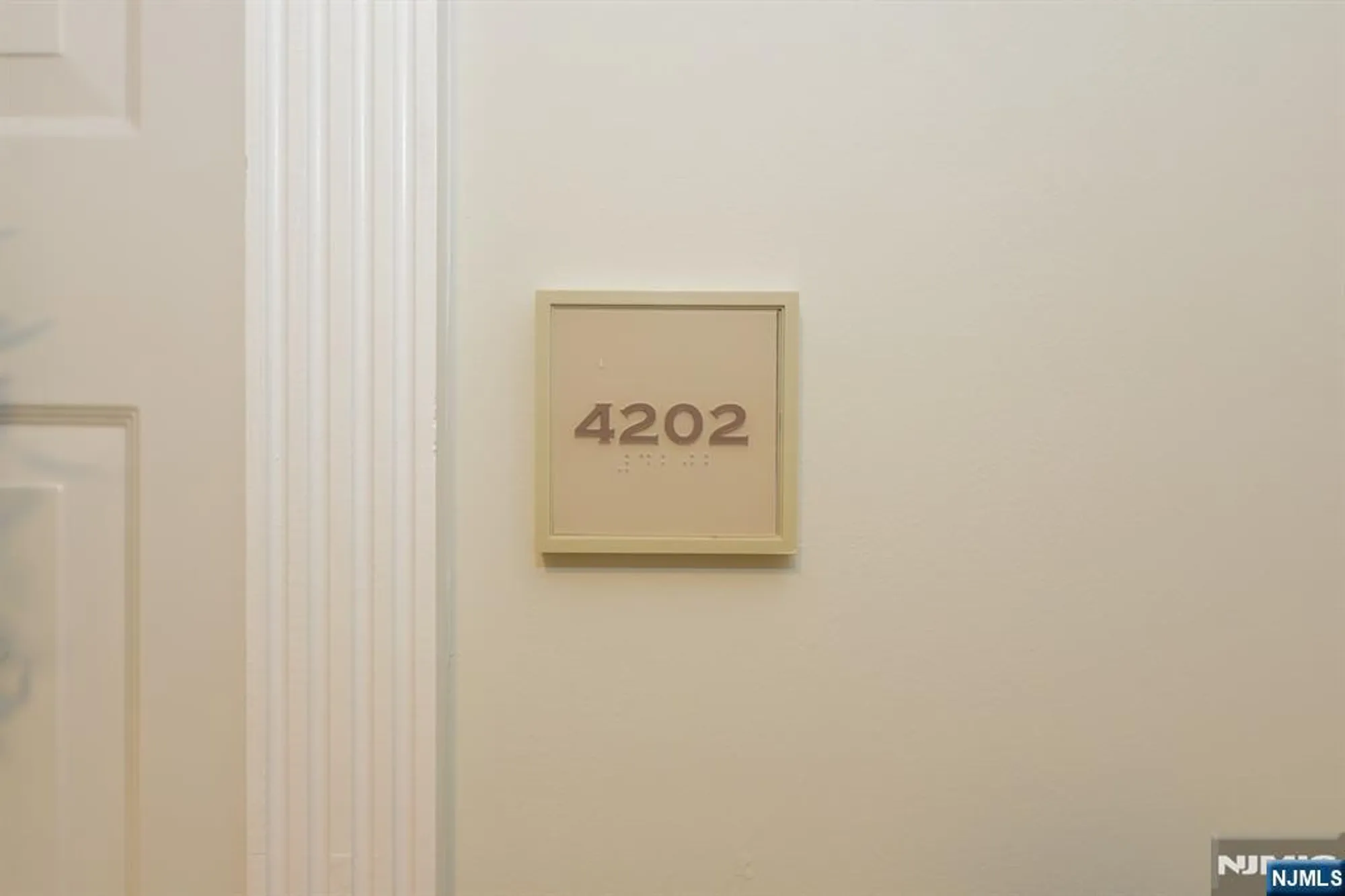 Property Slideshow image 19 of 23 | 4202 warrens way # 202, Wanaque, NJ, 07465