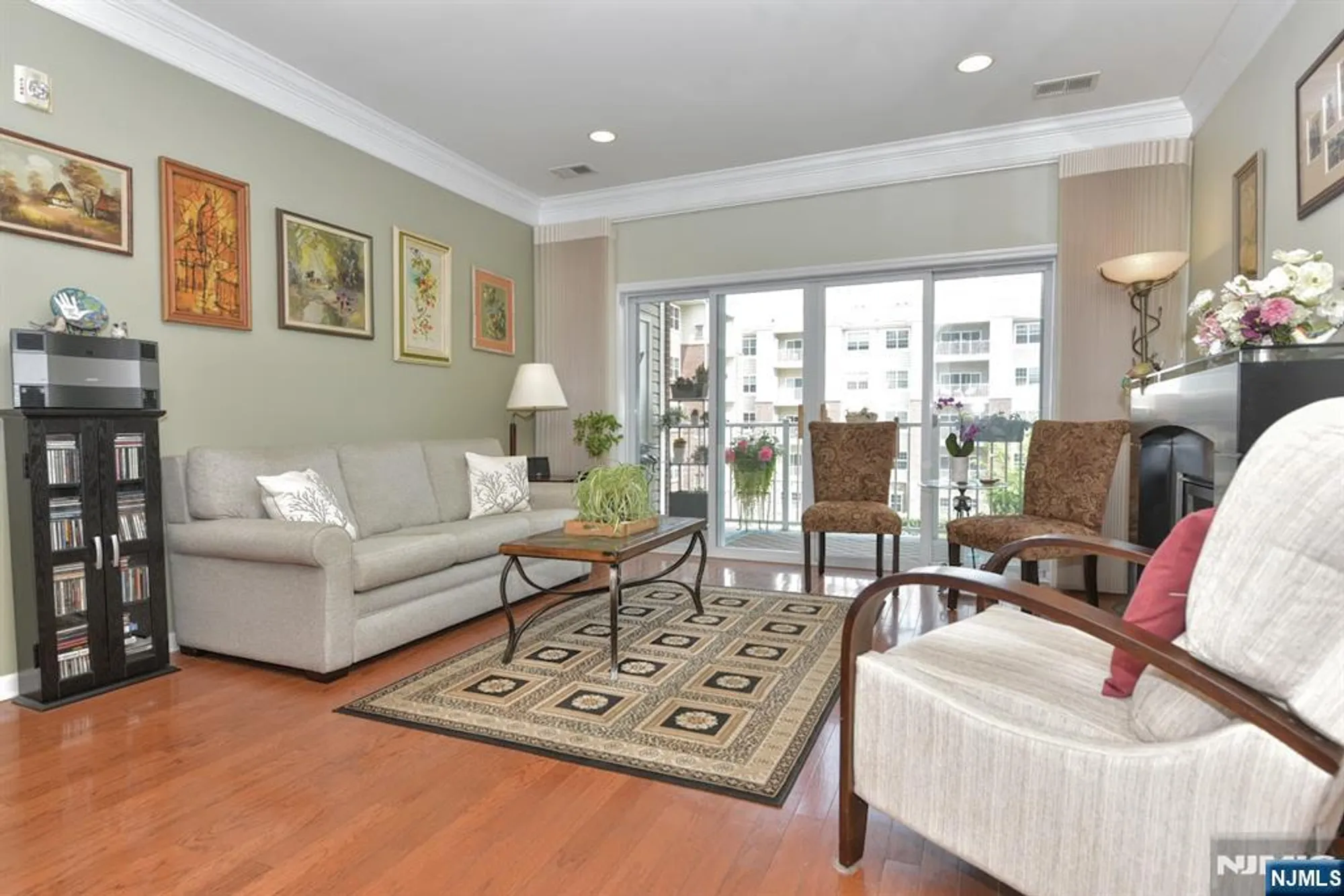 Property Slideshow image 5 of 23 | 4202 warrens way # 202, Wanaque, NJ, 07465