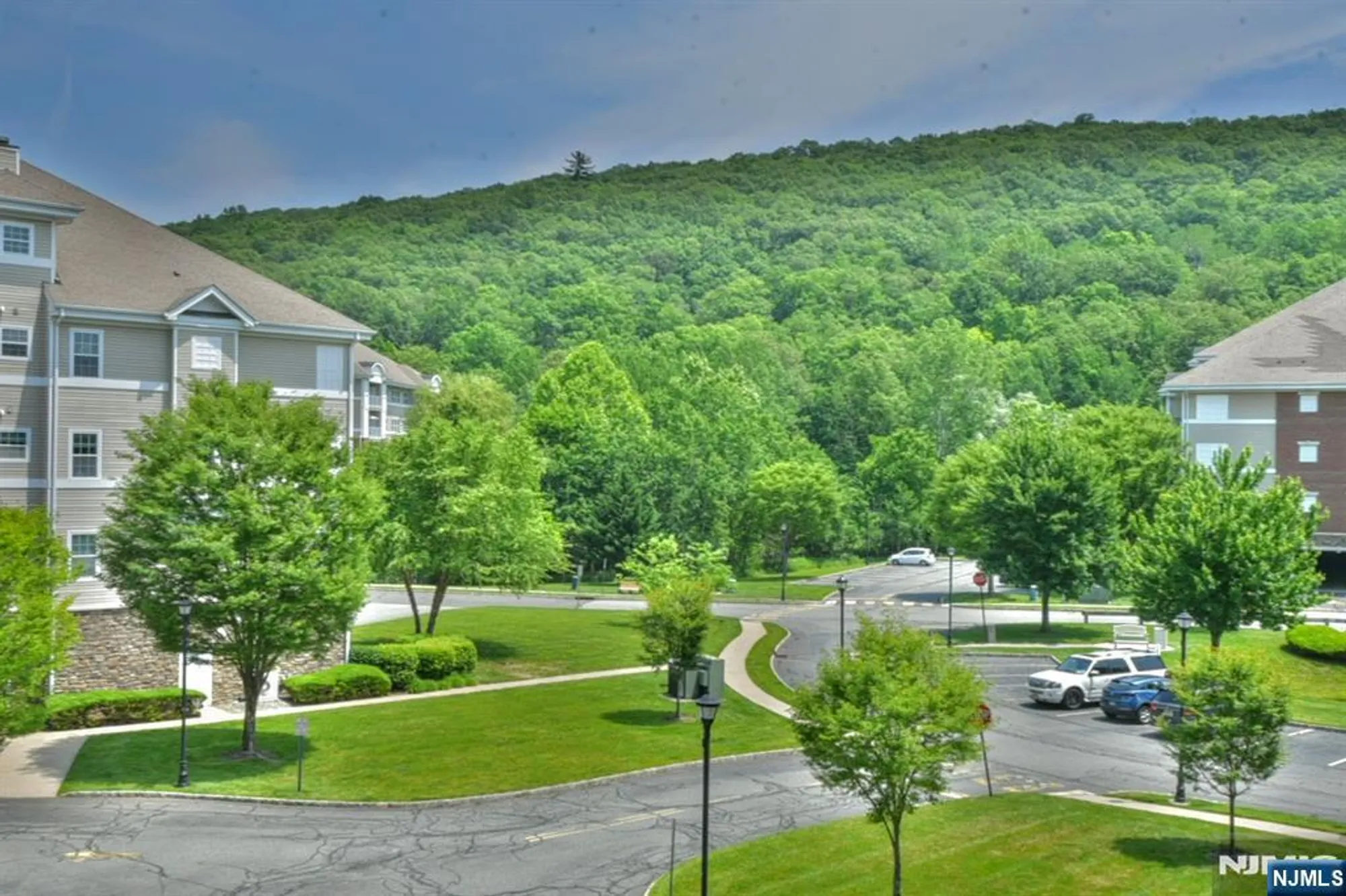 Property Slideshow image 9 of 23 | 4202 warrens way # 202, Wanaque, NJ, 07465