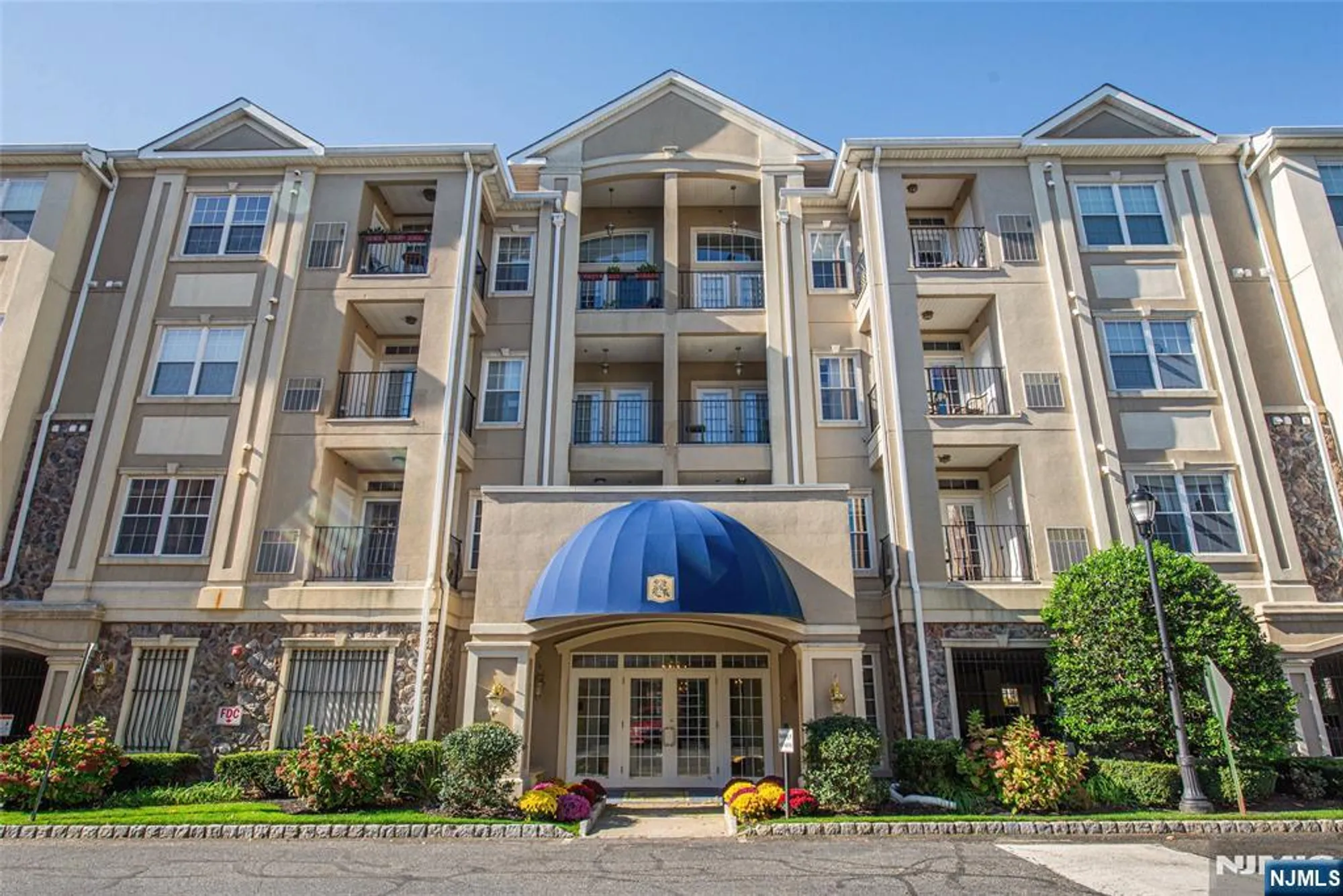 Property Slideshow image 1 of 34 | 6102 harcourt rd # 519, Clifton, NJ, 07013