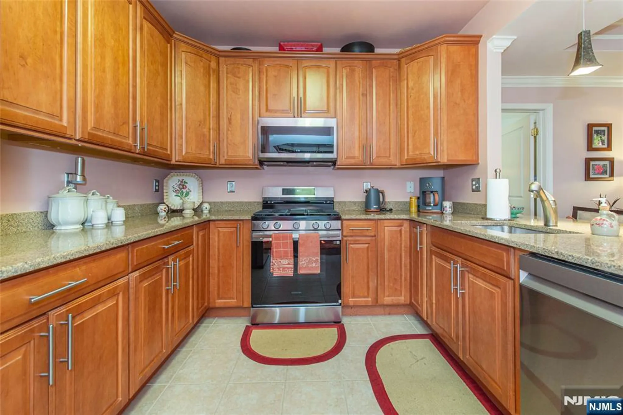Property Slideshow image 11 of 34 | 6102 harcourt rd # 519, Clifton, NJ, 07013