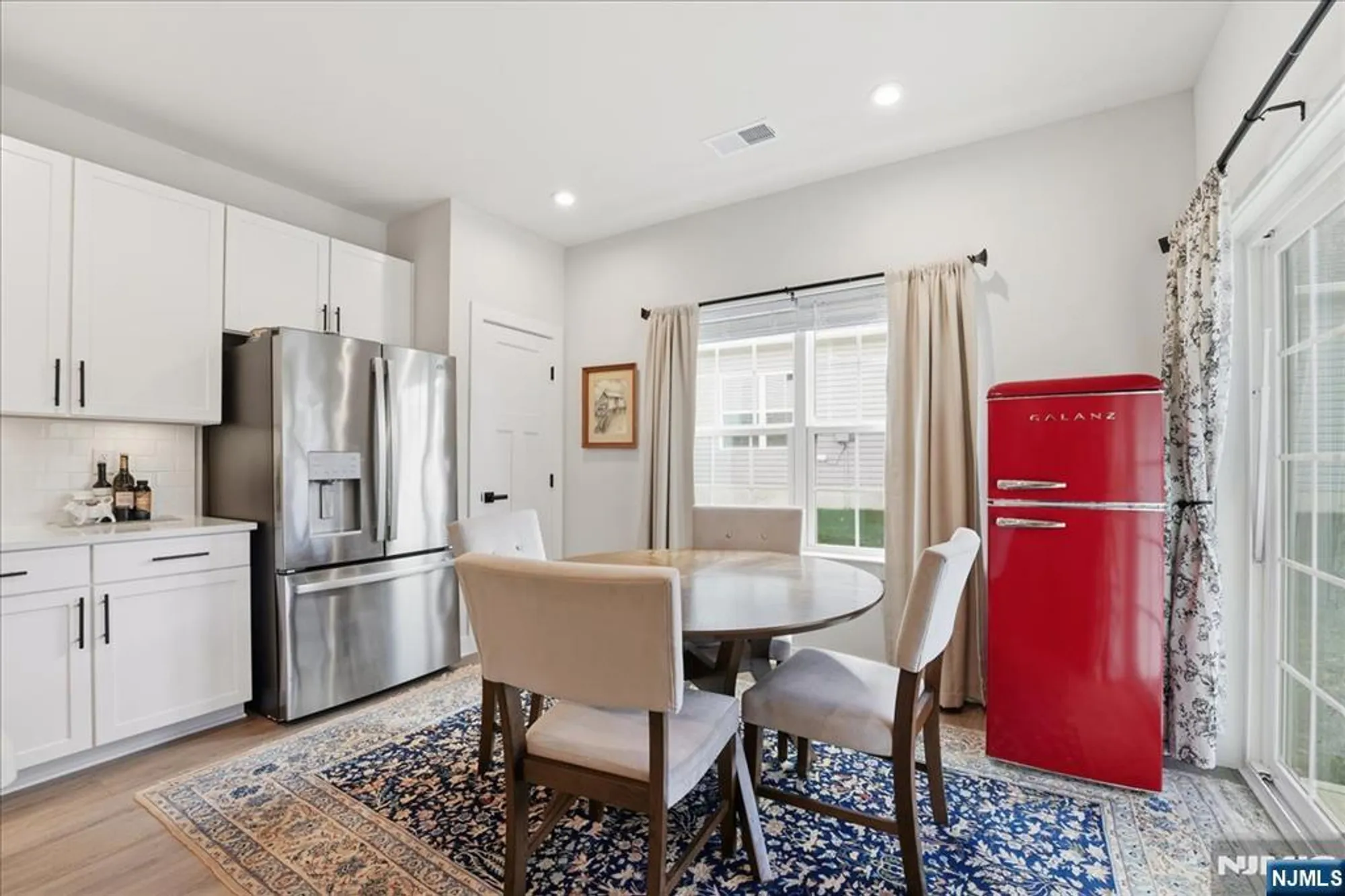 Property Slideshow image 14 of 48 | 5 thomas knoll blvd, Port Murray, NJ, 07865