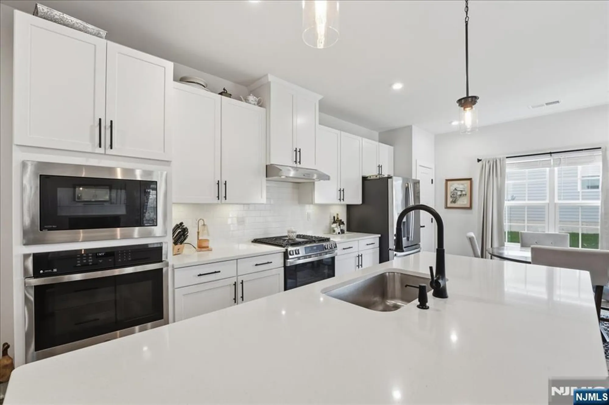 Property Slideshow image 19 of 48 | 5 thomas knoll blvd, Port Murray, NJ, 07865