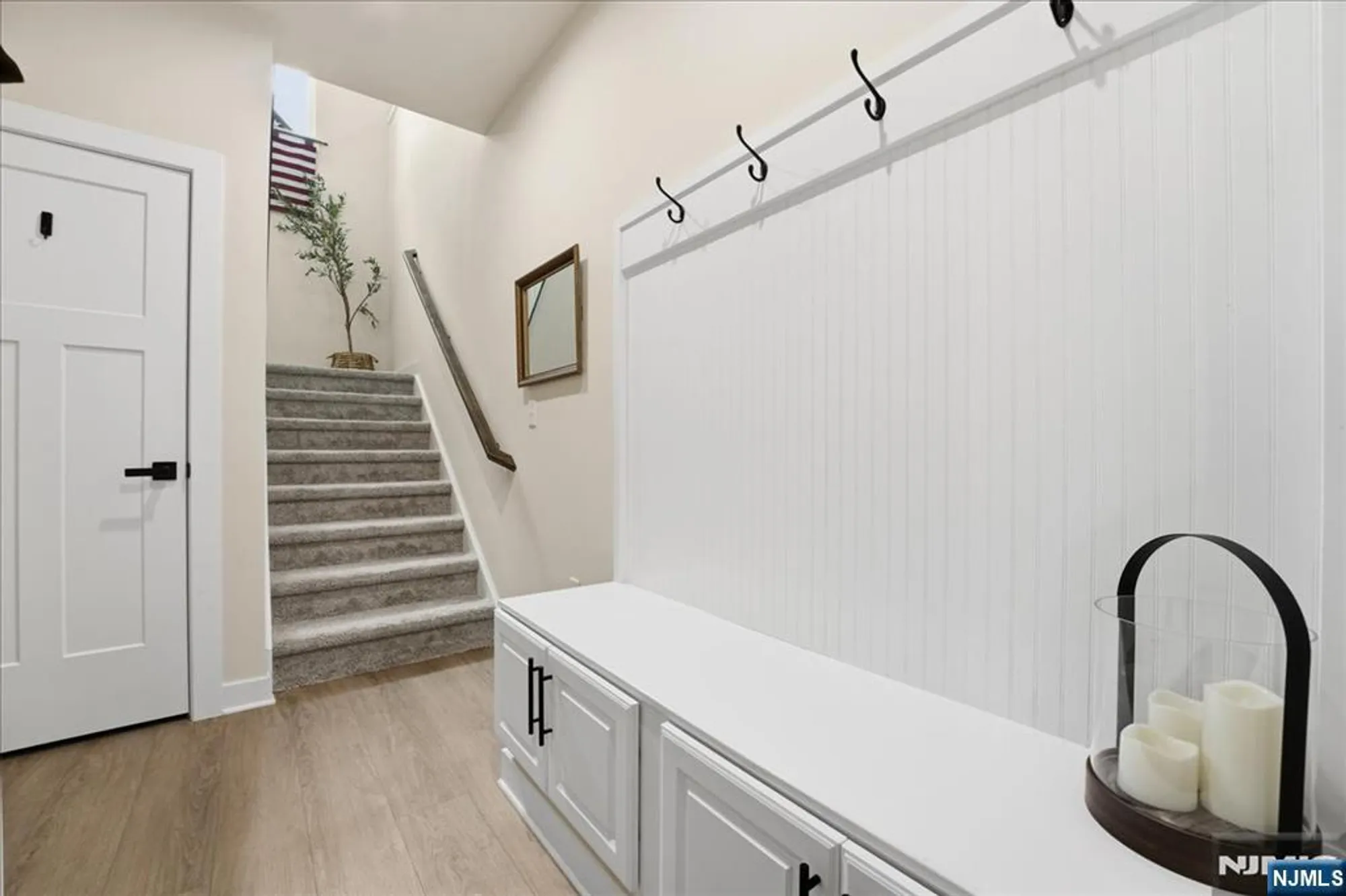 Property Slideshow image 34 of 48 | 5 thomas knoll blvd, Port Murray, NJ, 07865