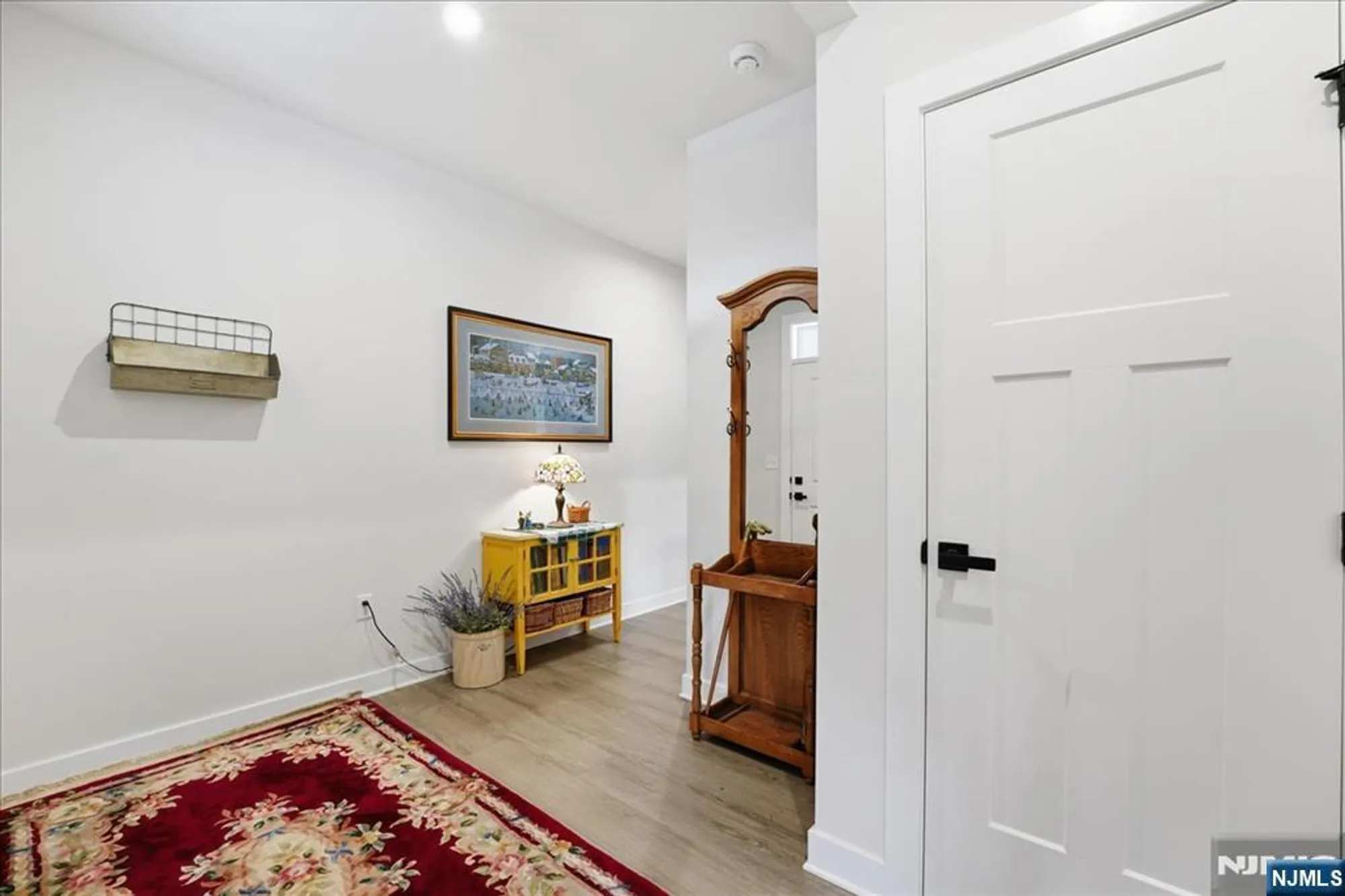 Property Slideshow image 9 of 48 | 5 thomas knoll blvd, Port Murray, NJ, 07865