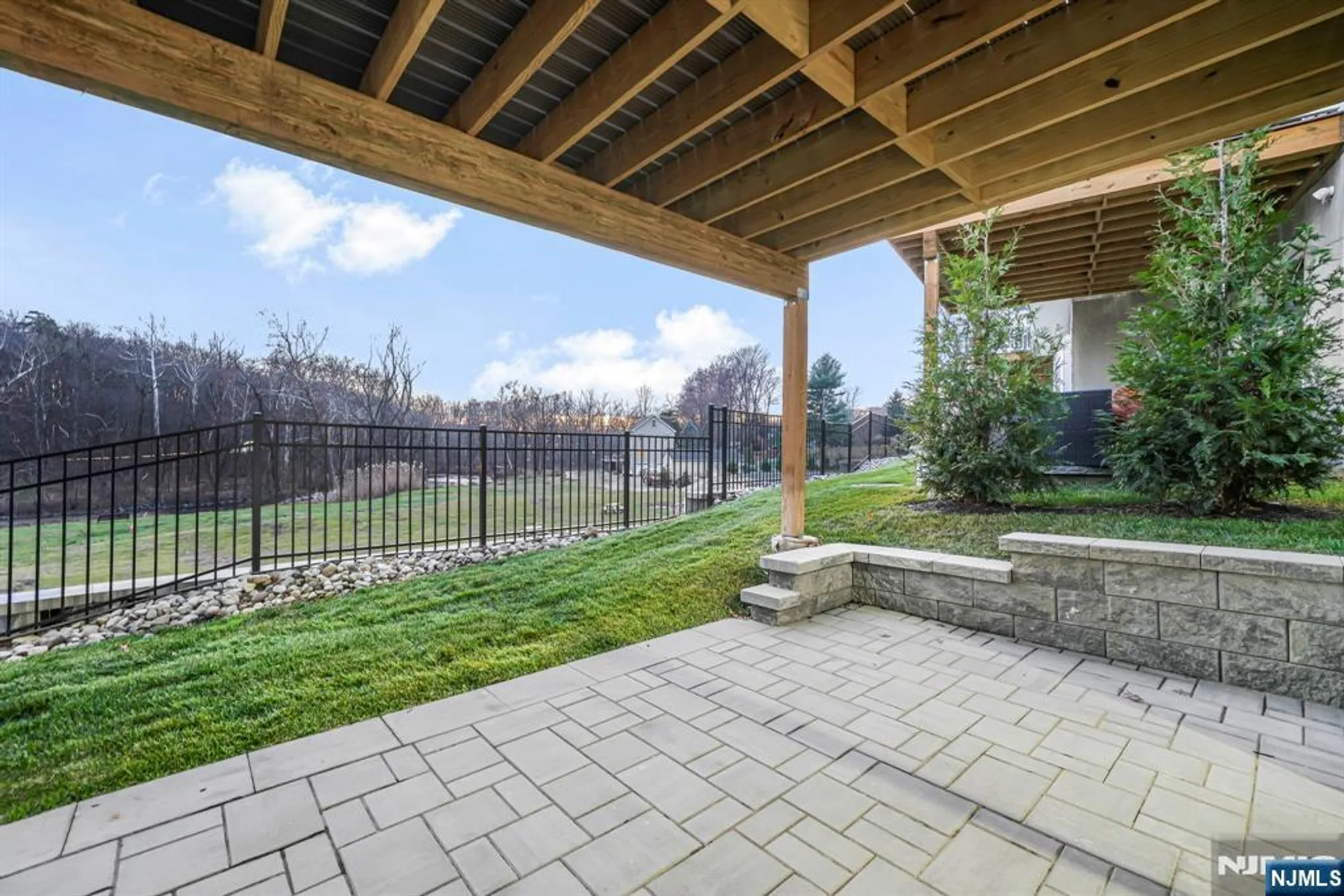 Property Slideshow image 21 of 28 | 18 birdie ln, Boonton Twp, NJ, 07005