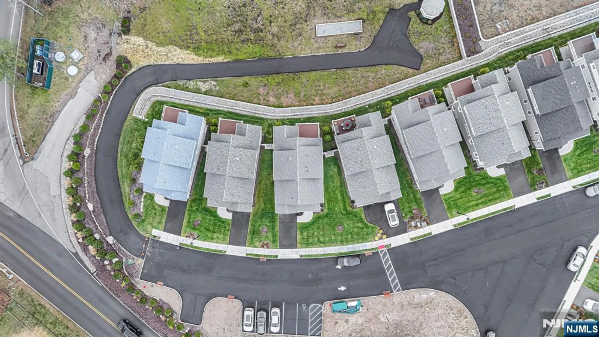 Property Slideshow image 22 of 28 | 18 birdie ln, Boonton Twp, NJ, 07005