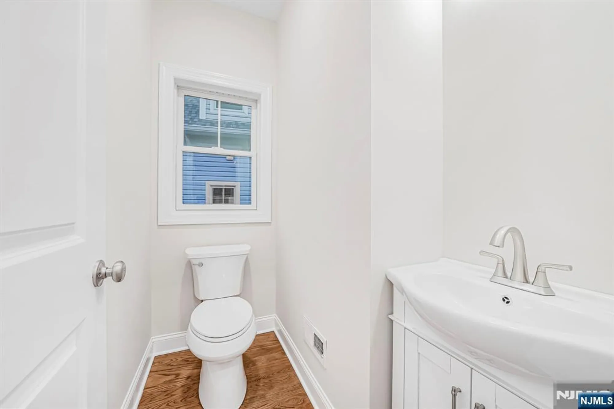 Property Slideshow image 7 of 28 | 18 birdie ln, Boonton Twp, NJ, 07005