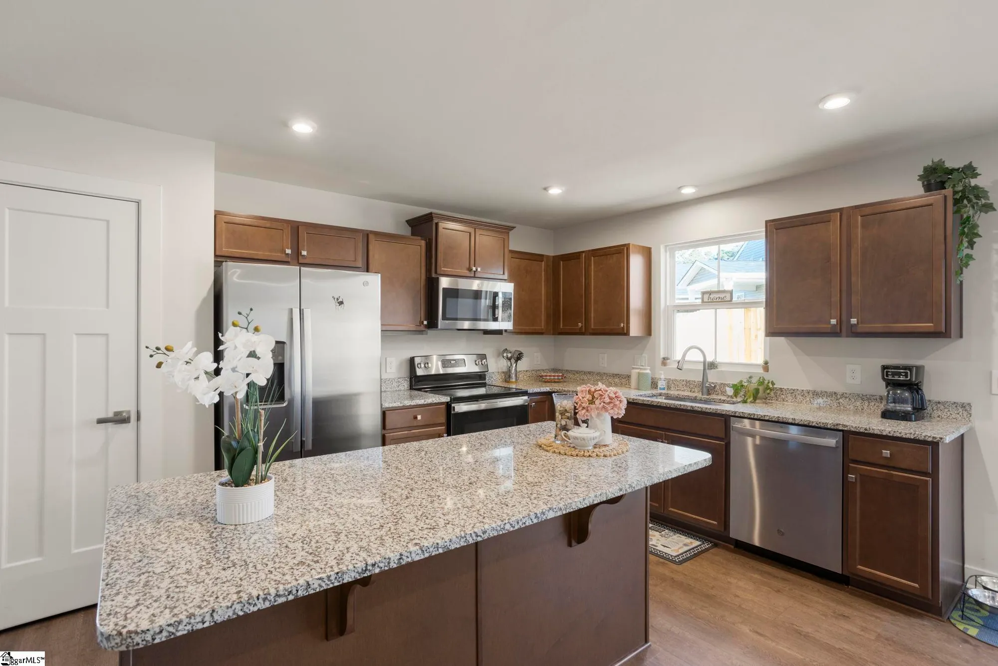 Property Slideshow image 15 of 26 | 934 blue willow ct, Spartanburg, SC, 29302