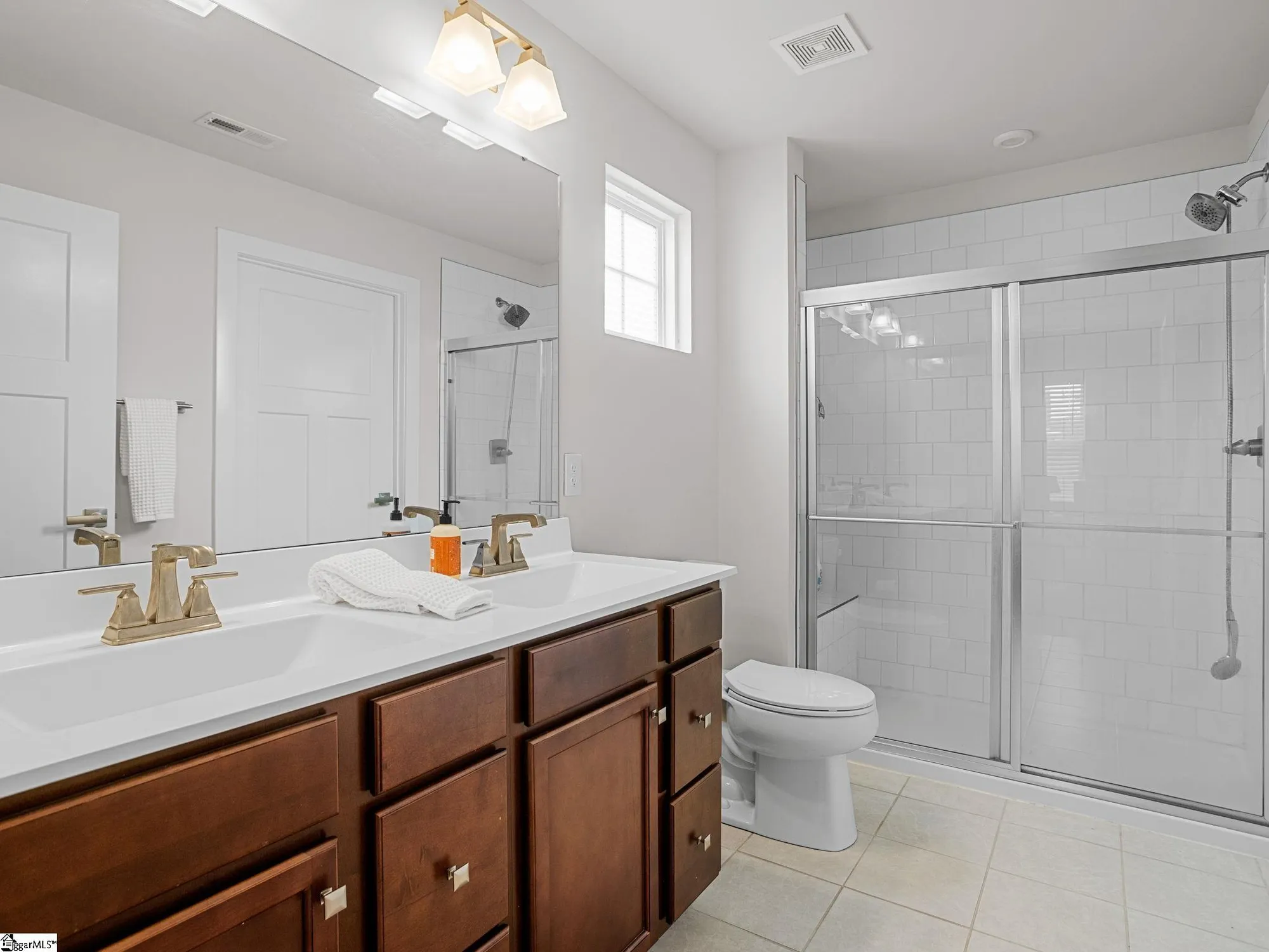 Property Slideshow image 16 of 30 | 514 olivia springs dr, Spartanburg, SC, 29302