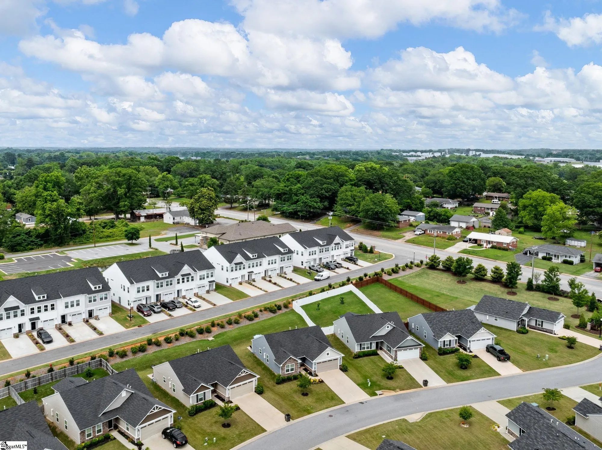 Property Slideshow image 25 of 30 | 514 olivia springs dr, Spartanburg, SC, 29302