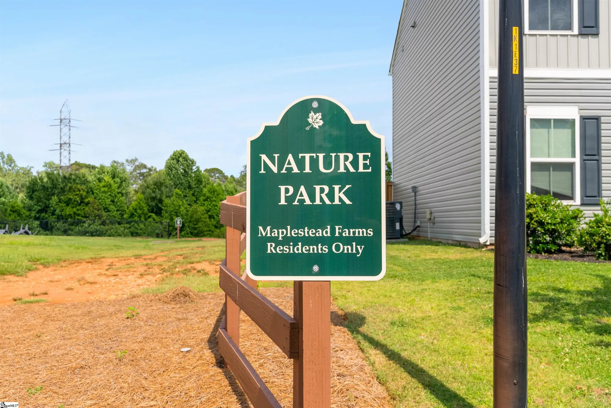 Property Slideshow image 3 of 28 | 307 maplestead farms ct, Greenville, SC, 29617