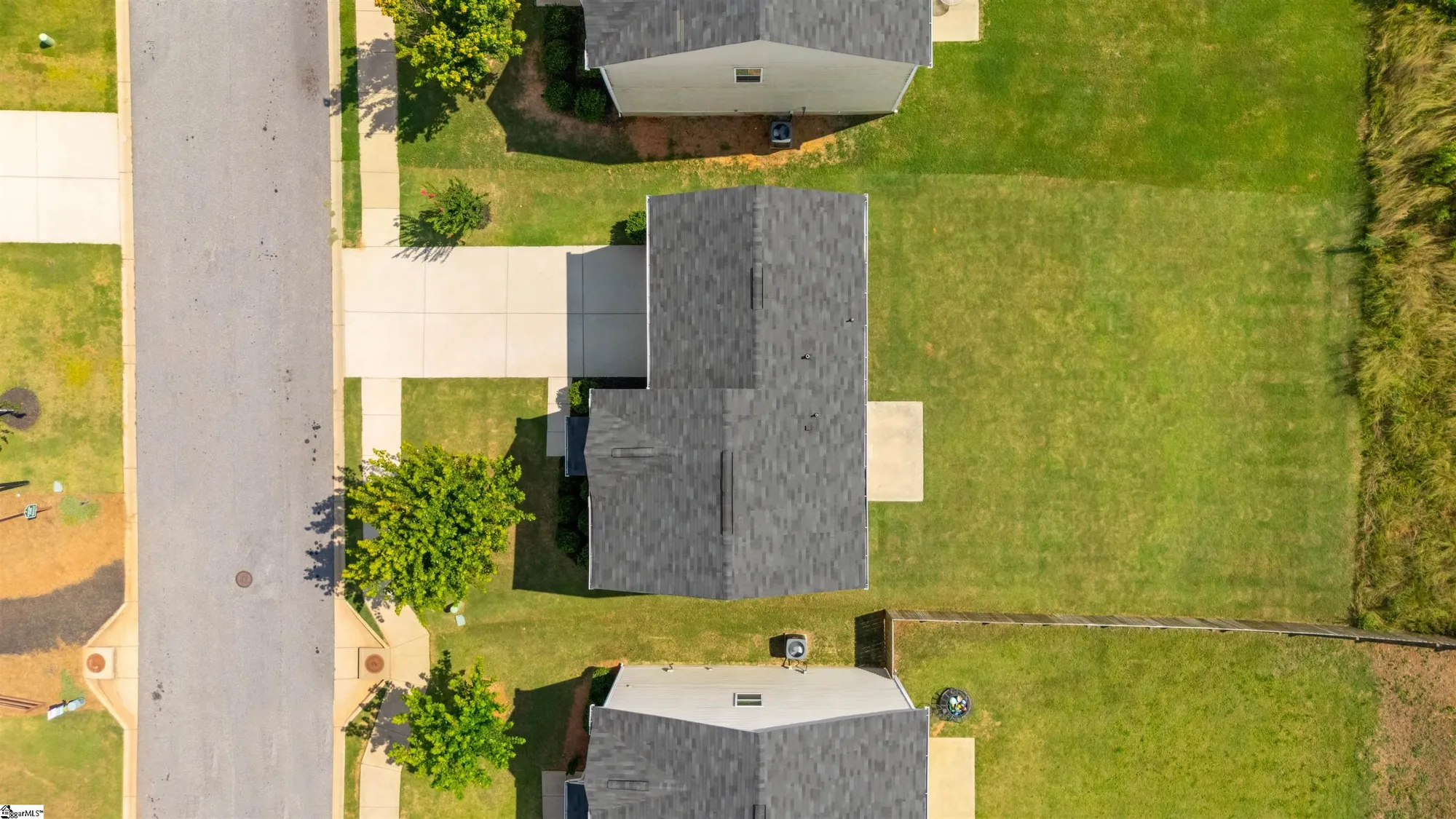 Property Slideshow image 4 of 28 | 307 maplestead farms ct, Greenville, SC, 29617