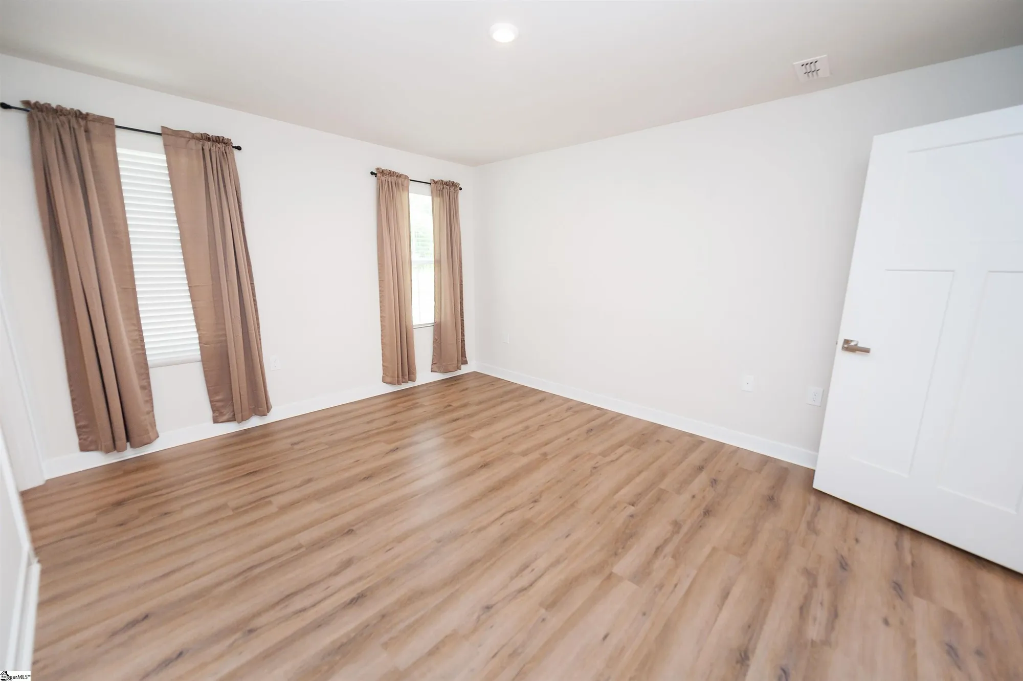 Property Slideshow image 14 of 31 | 640 hardwood dr, Boiling Springs, SC, 29316