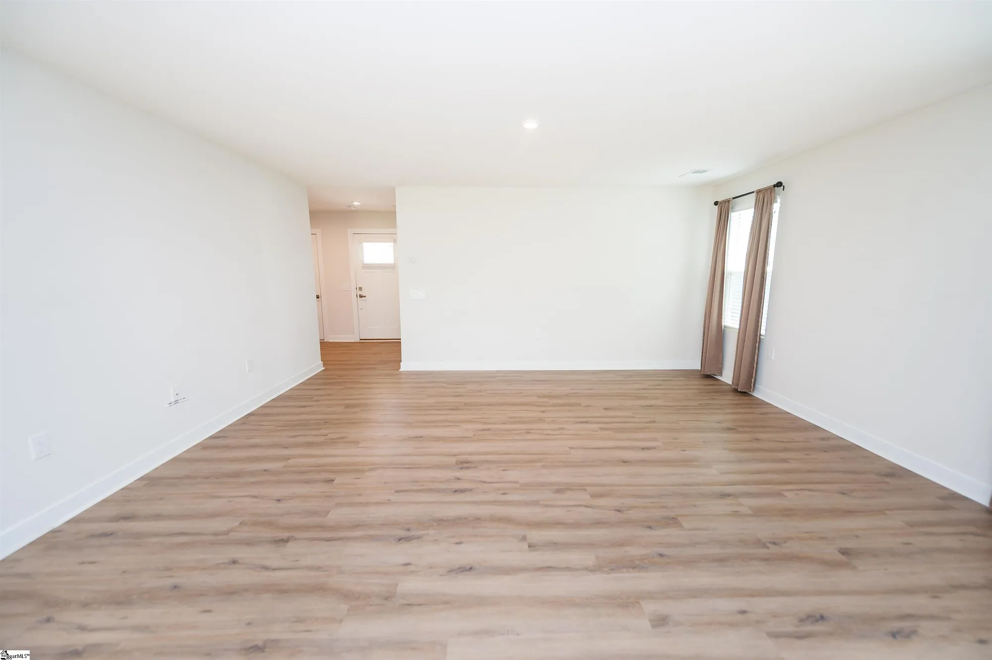 Property Slideshow image 4 of 31 | 640 hardwood dr, Boiling Springs, SC, 29316