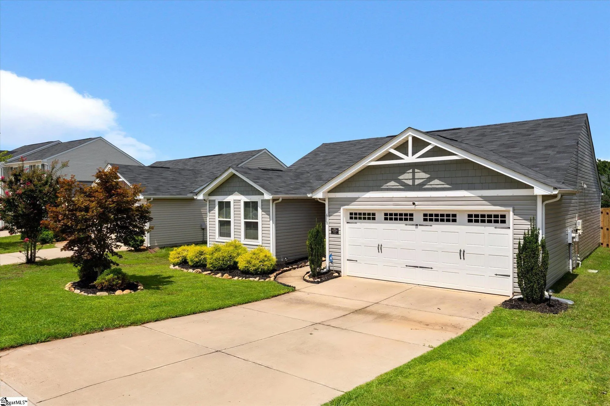 Property Slideshow image 7 of 34 | 618 maplestead farms ct, Greenville, SC, 29617