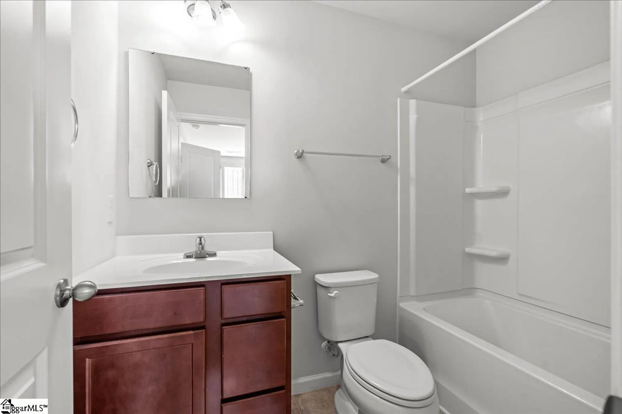 Property Slideshow image 11 of 24 | 11 torrington dr, Greenville, SC, 29617