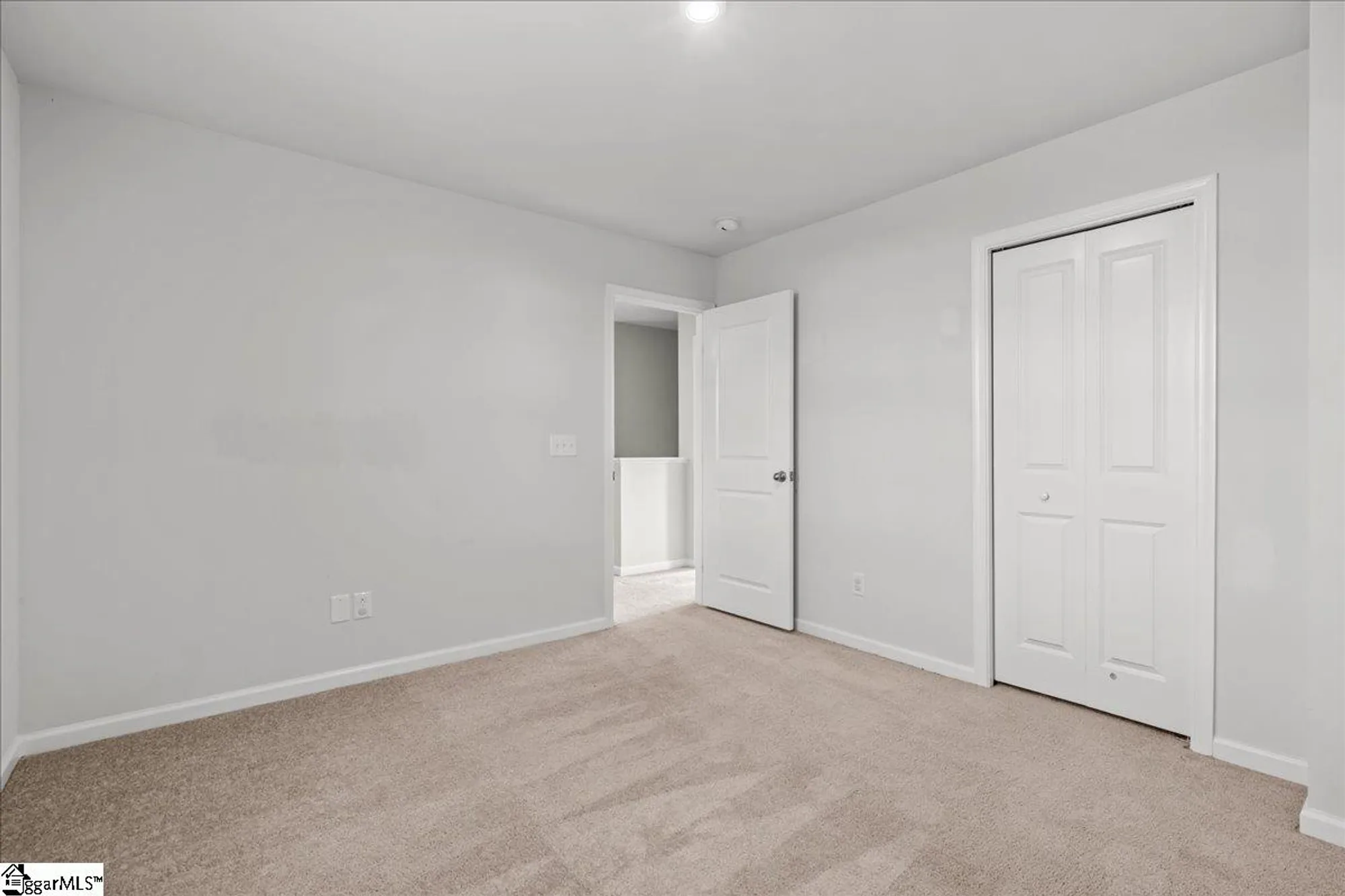 Property Slideshow image 14 of 24 | 11 torrington dr, Greenville, SC, 29617