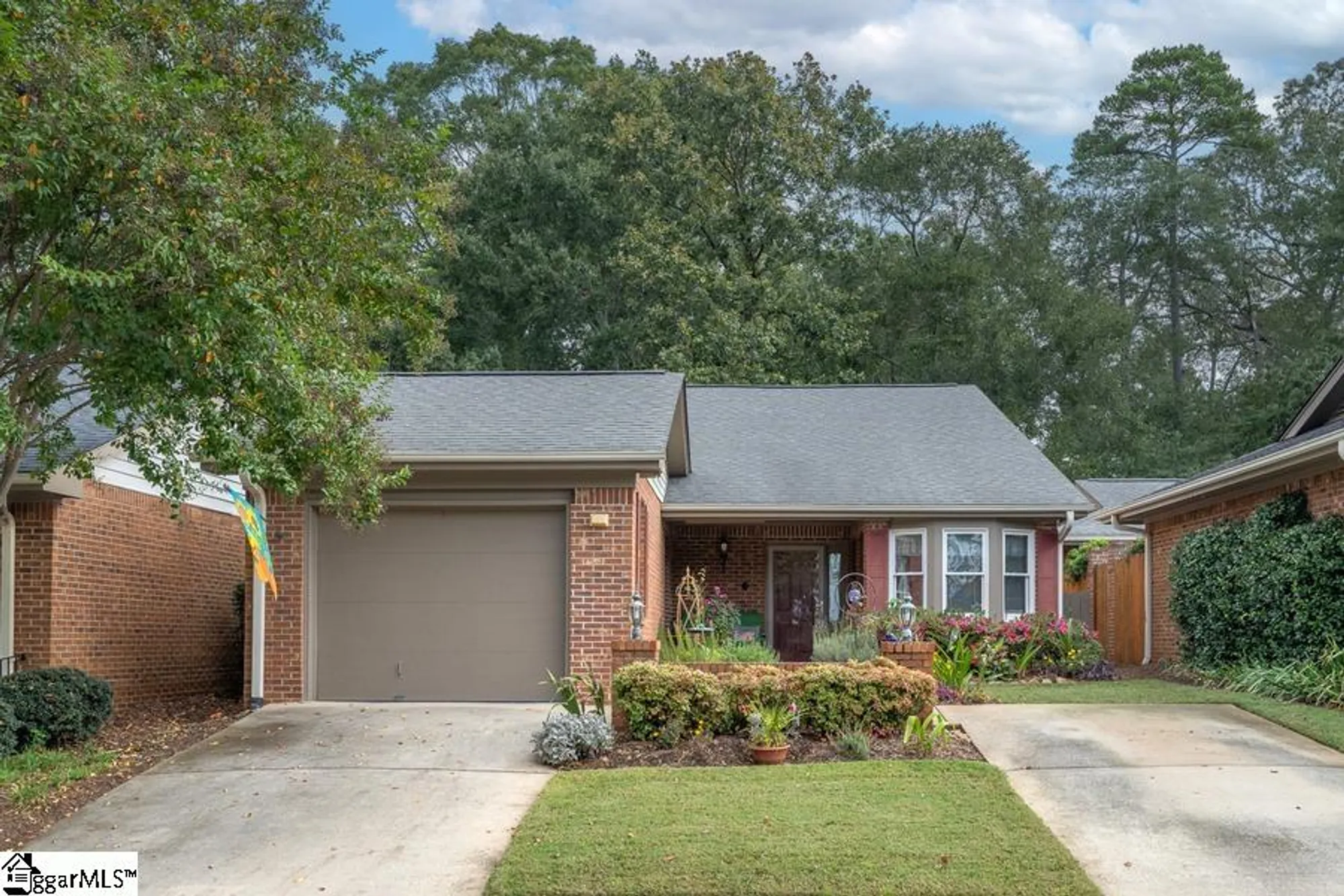 Property Slideshow image 1 of 32 | 123 hummingbird rdg, Greenville, SC, 29605