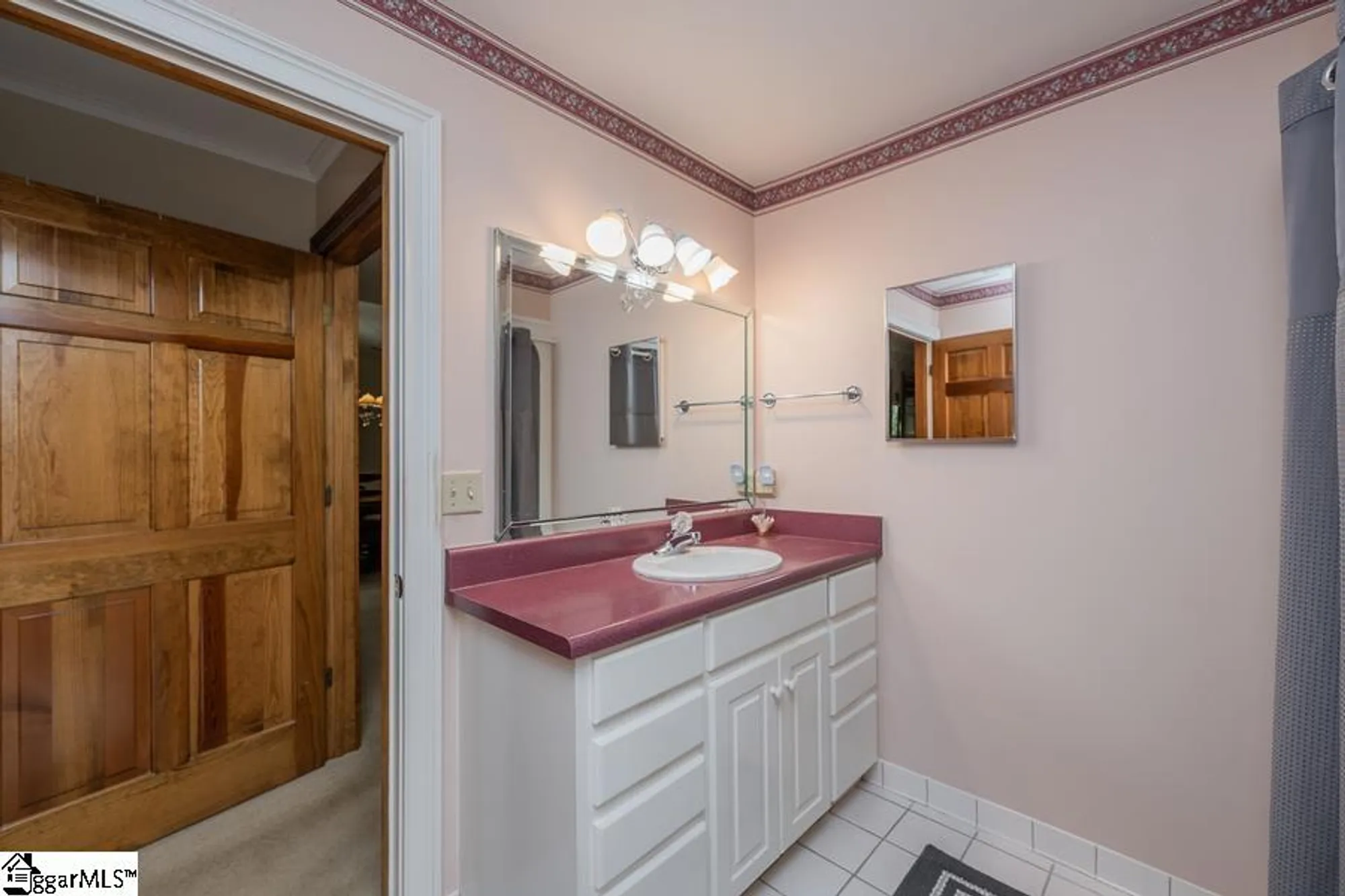 Property Slideshow image 17 of 32 | 123 hummingbird rdg, Greenville, SC, 29605