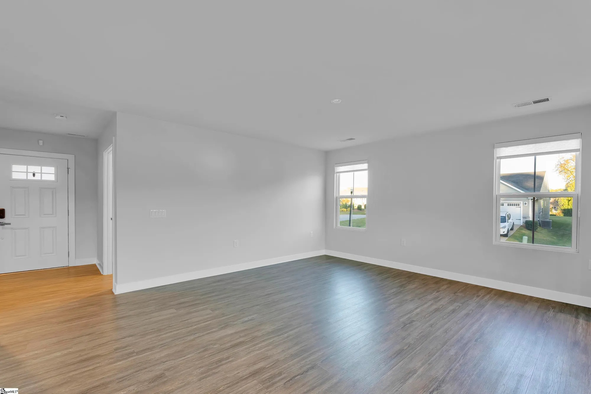Property Slideshow image 5 of 26 | 803 shady oak ct, Boiling Springs, SC, 29316