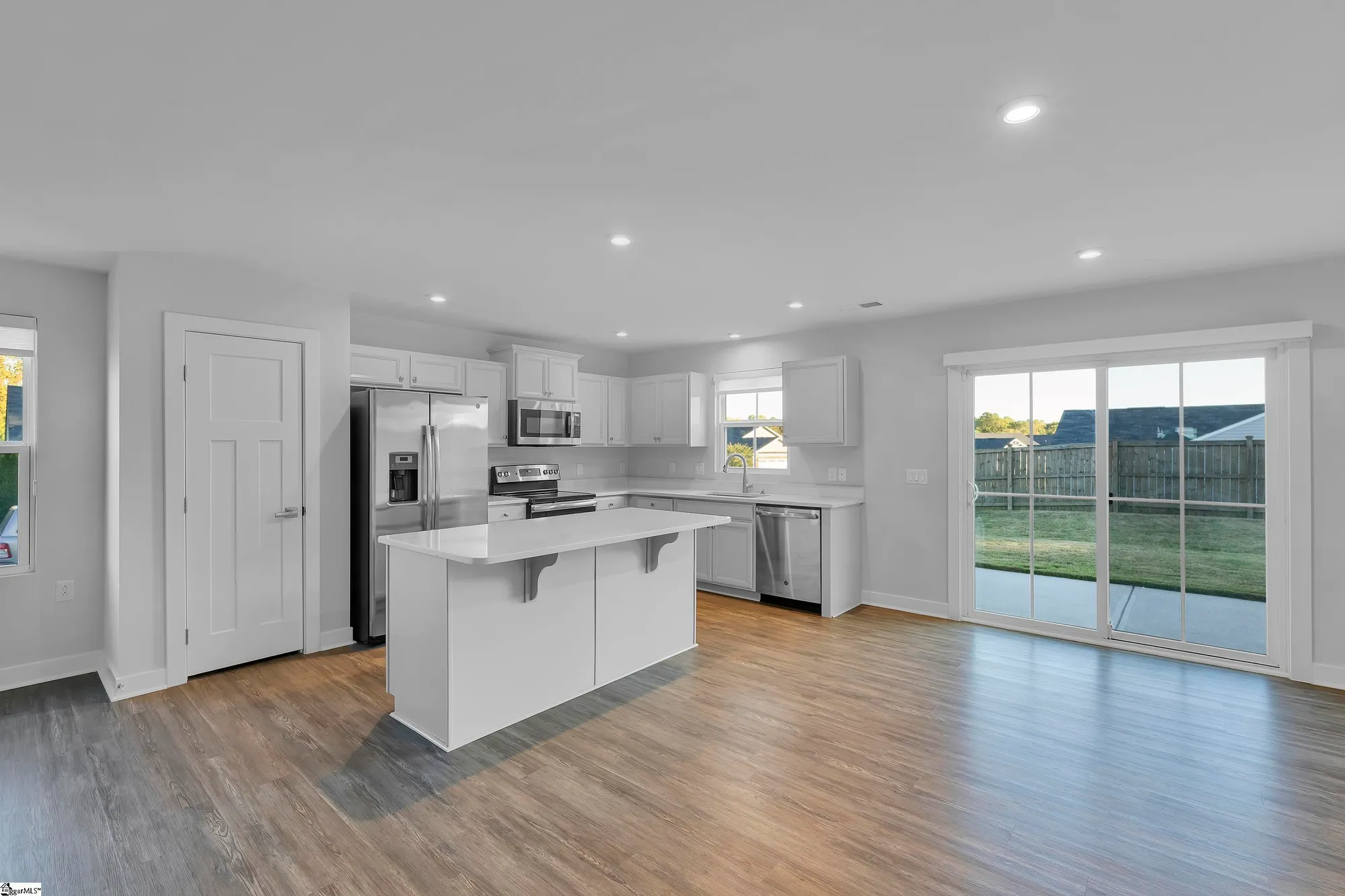 Property Slideshow image 6 of 26 | 803 shady oak ct, Boiling Springs, SC, 29316