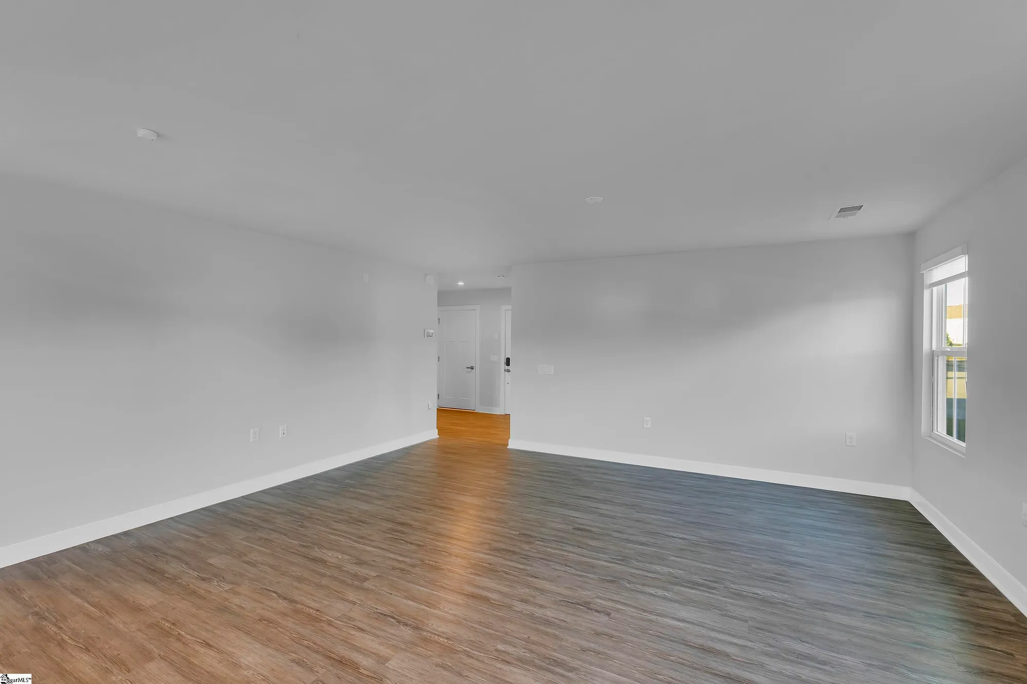 Property Slideshow image 10 of 26 | 803 shady oak ct, Boiling Springs, SC, 29316