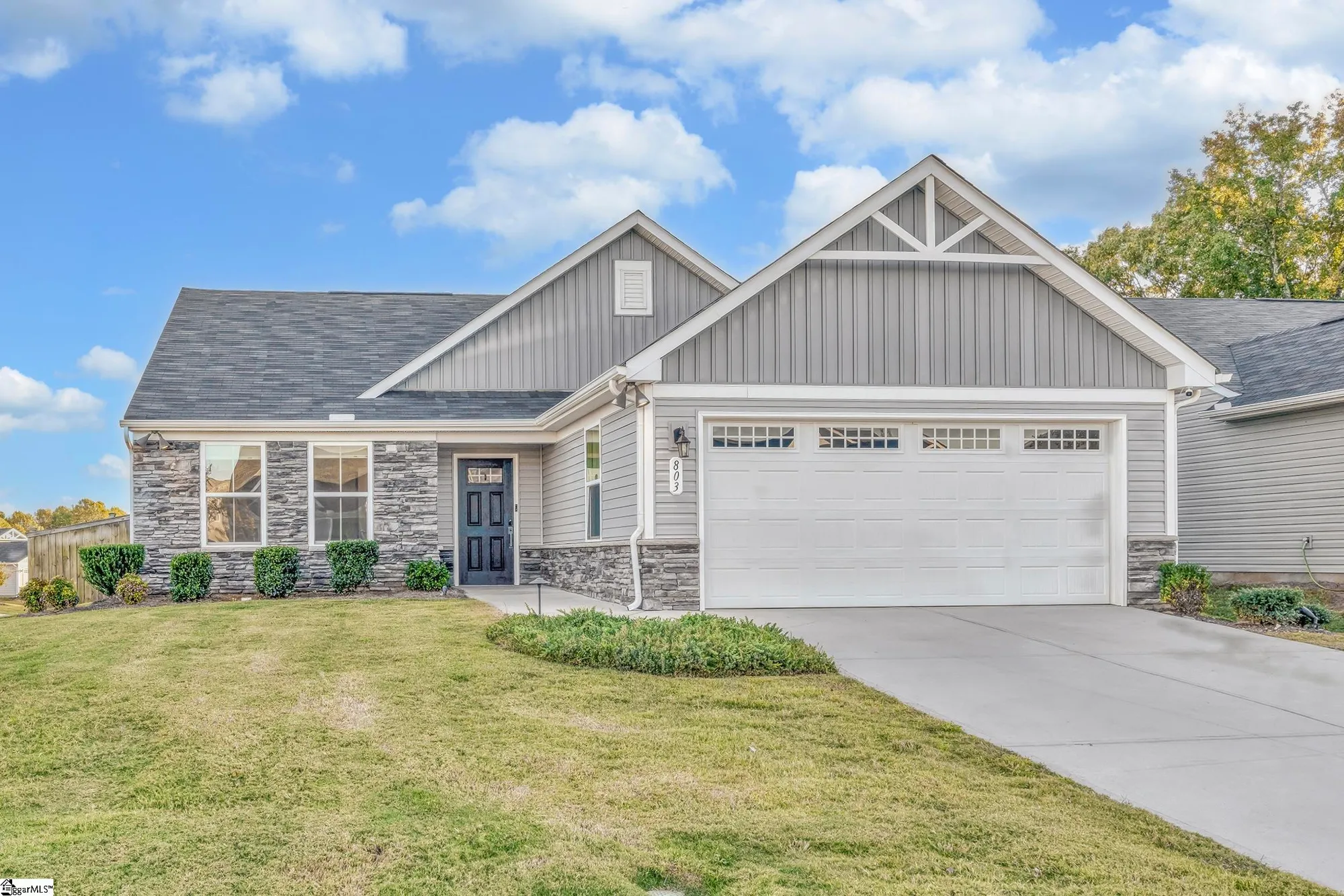 Property Slideshow image 1 of 26 | 803 shady oak ct, Boiling Springs, SC, 29316