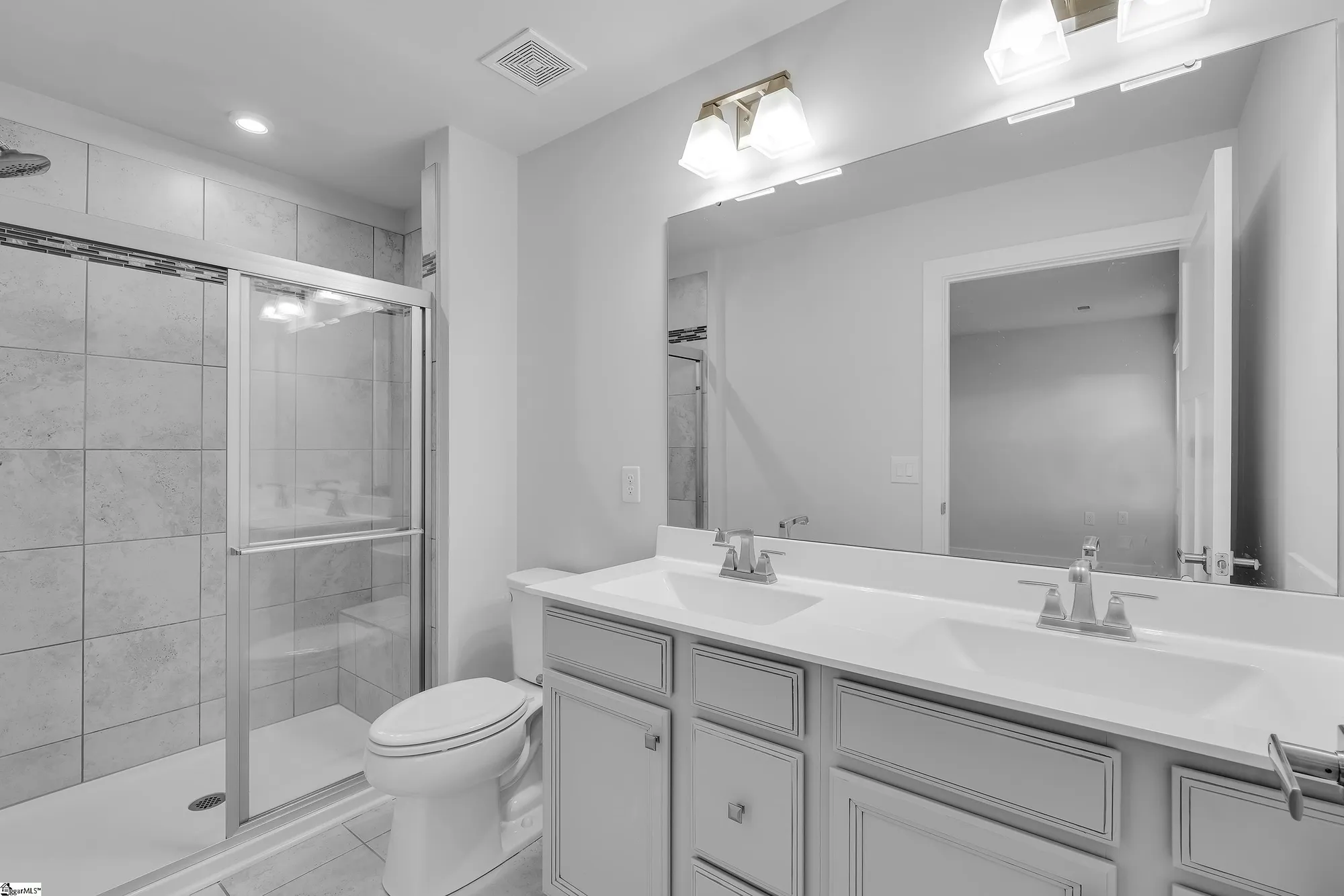 Property Slideshow image 13 of 26 | 803 shady oak ct, Boiling Springs, SC, 29316