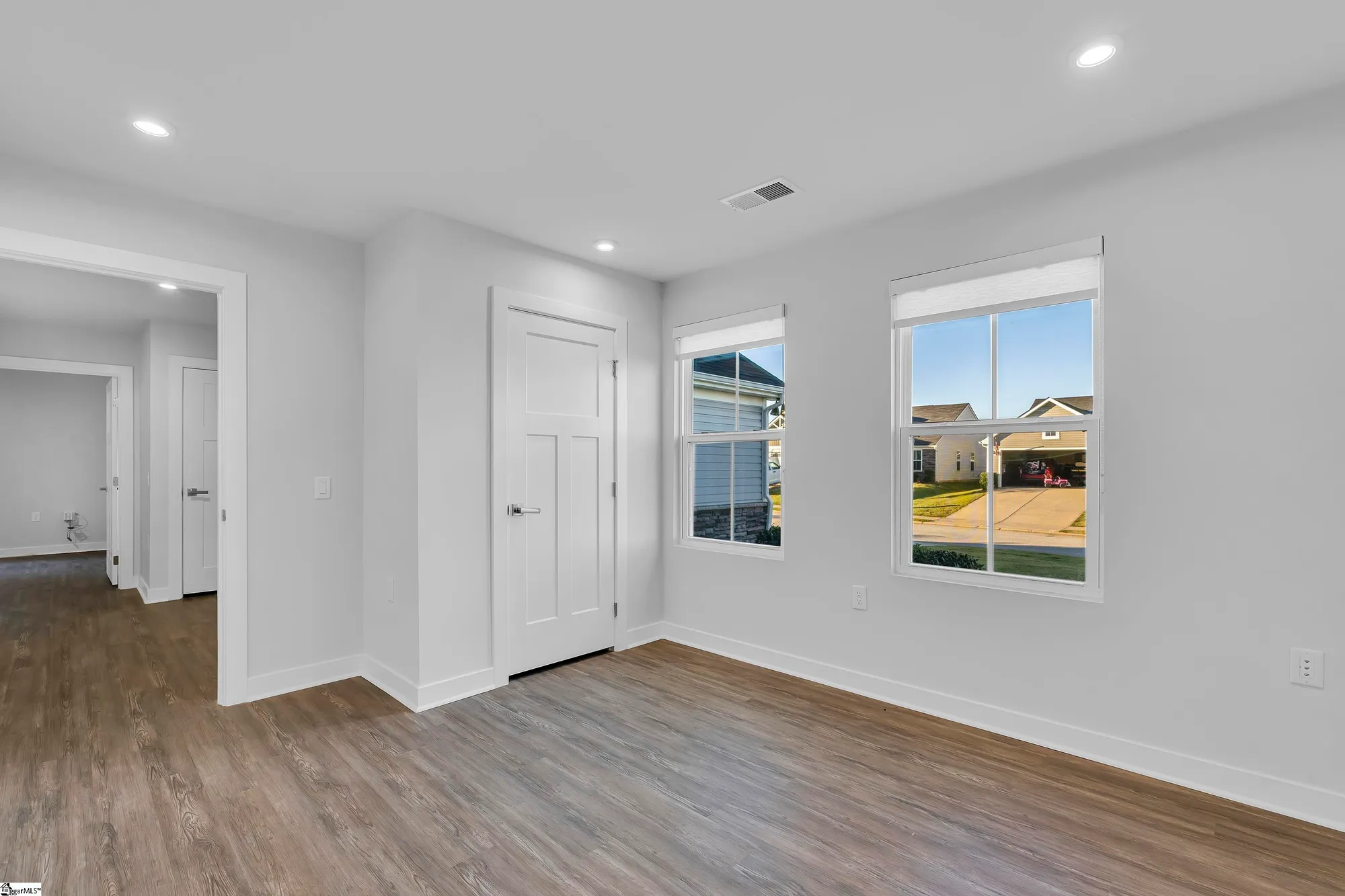 Property Slideshow image 17 of 26 | 803 shady oak ct, Boiling Springs, SC, 29316