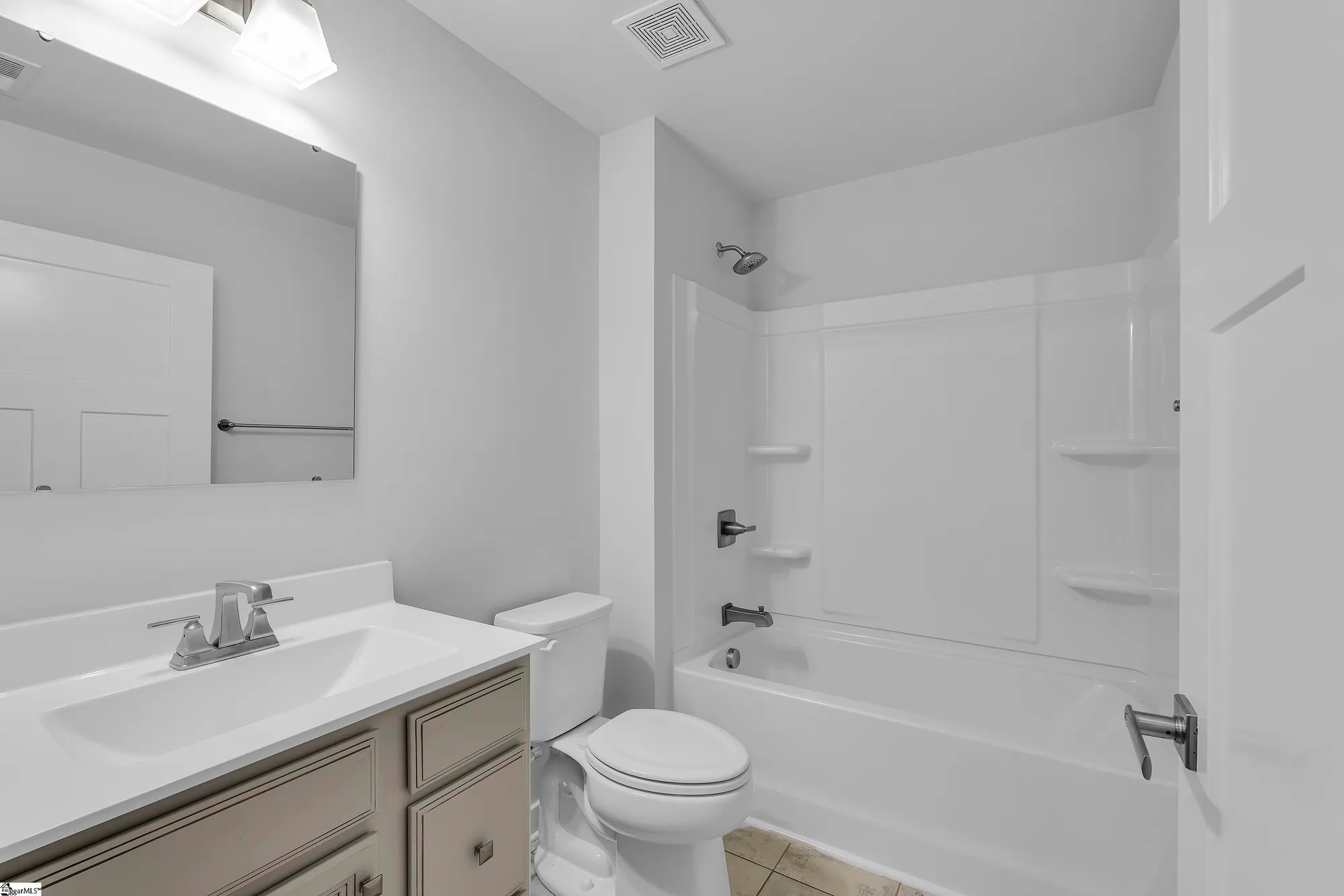 Property Slideshow image 18 of 26 | 803 shady oak ct, Boiling Springs, SC, 29316
