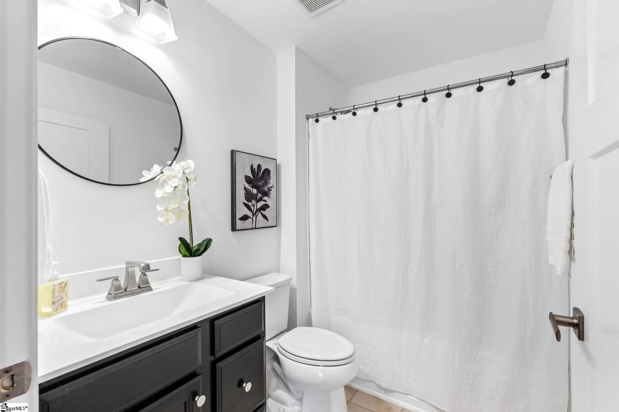 Property Slideshow image 6 of 37 | 105 fairmeadow way, Greenville, SC, 29617