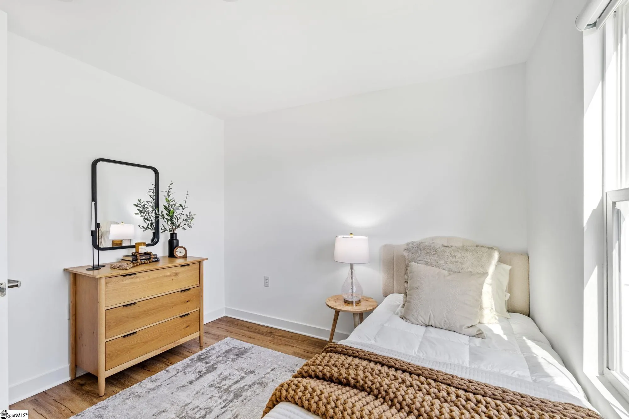 Property Slideshow image 9 of 37 | 105 fairmeadow way, Greenville, SC, 29617