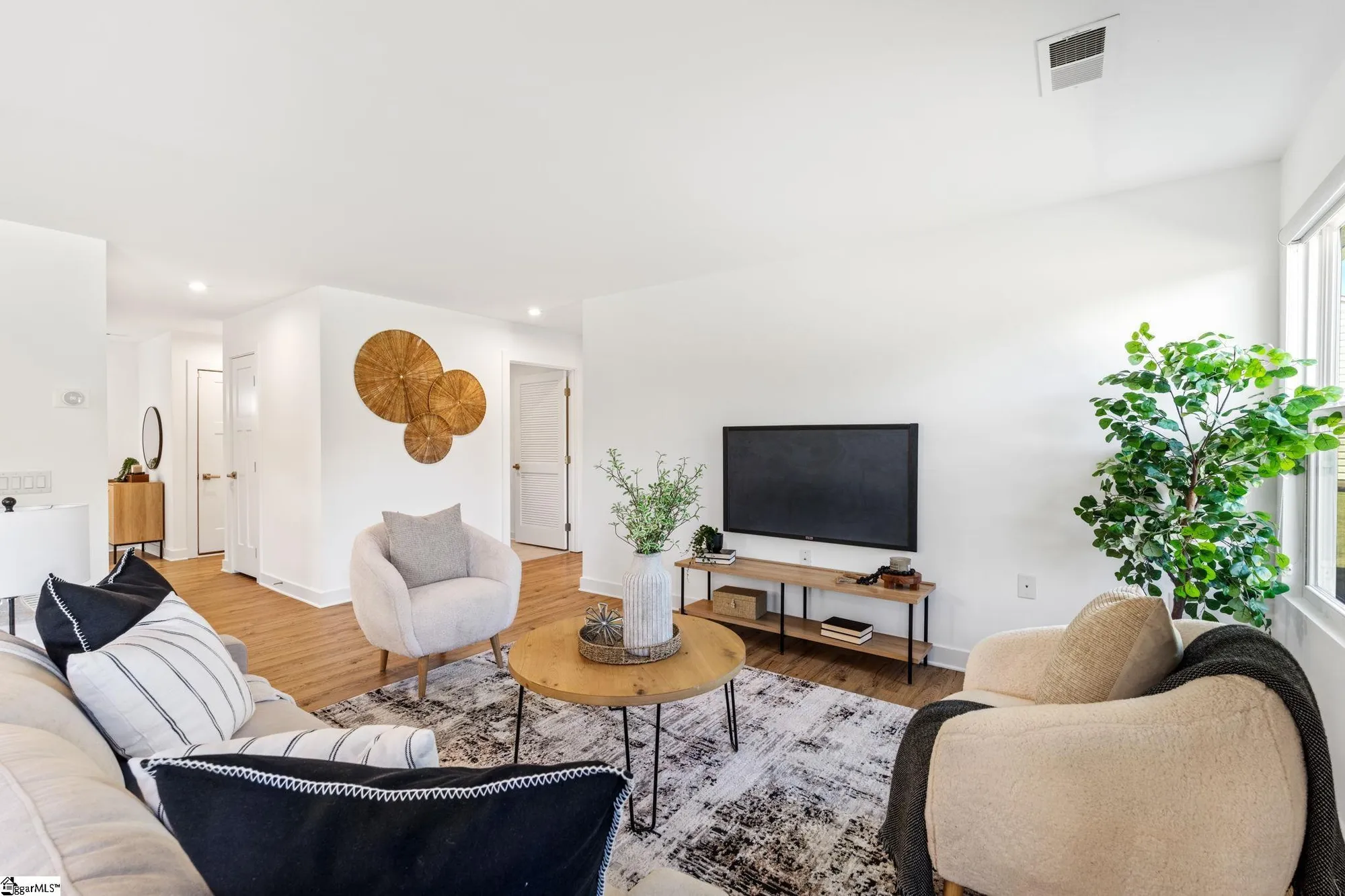 Property Slideshow image 13 of 37 | 105 fairmeadow way, Greenville, SC, 29617