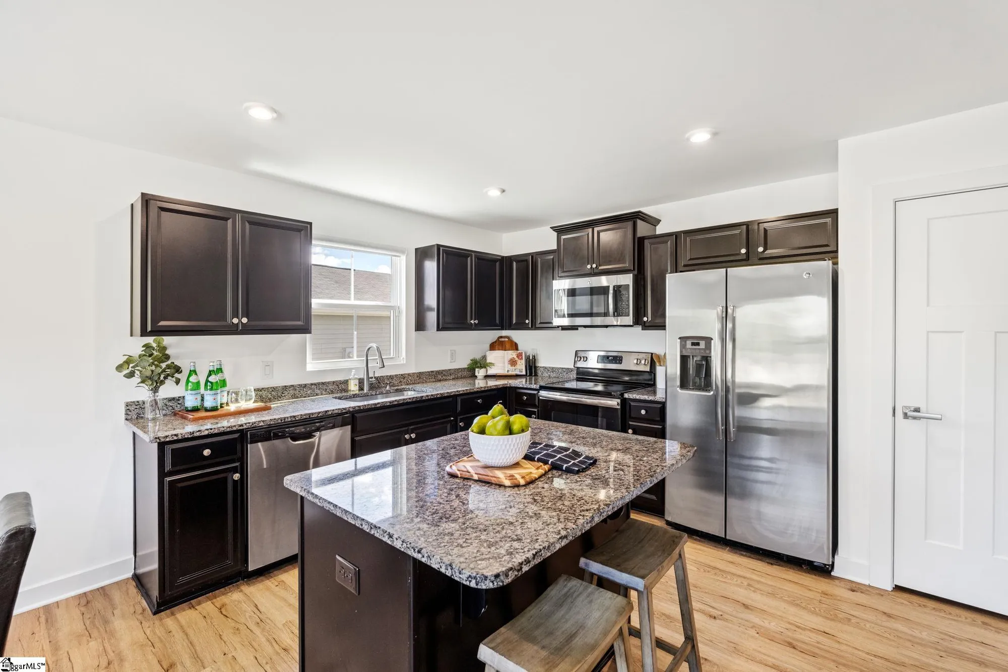 Property Slideshow image 16 of 37 | 105 fairmeadow way, Greenville, SC, 29617