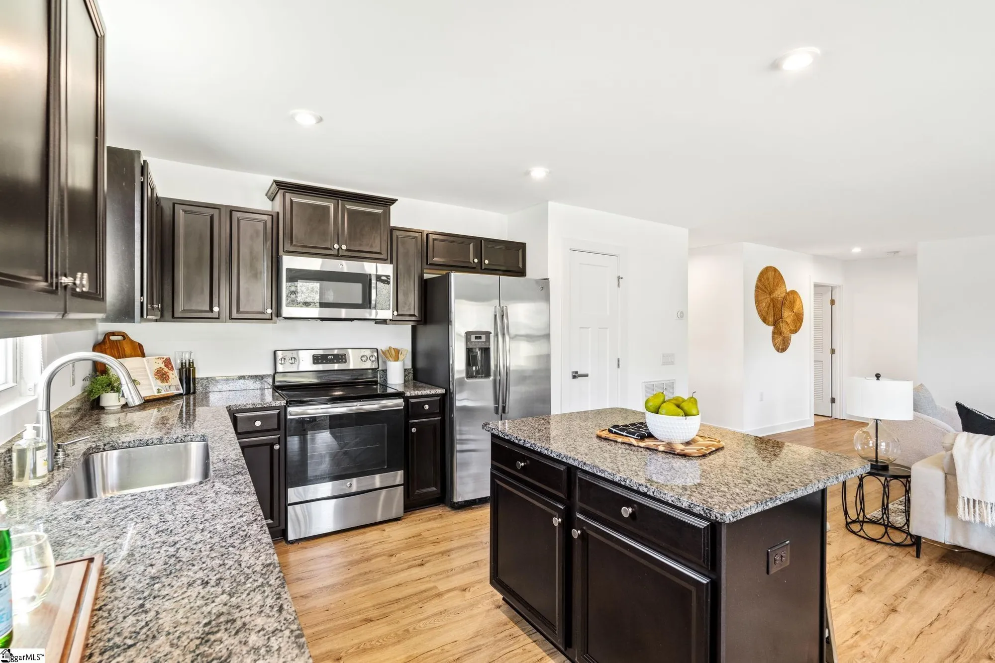 Property Slideshow image 18 of 37 | 105 fairmeadow way, Greenville, SC, 29617