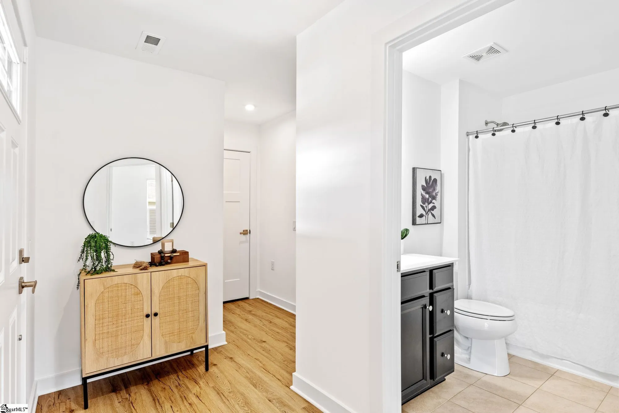 Property Slideshow image 4 of 37 | 105 fairmeadow way, Greenville, SC, 29617