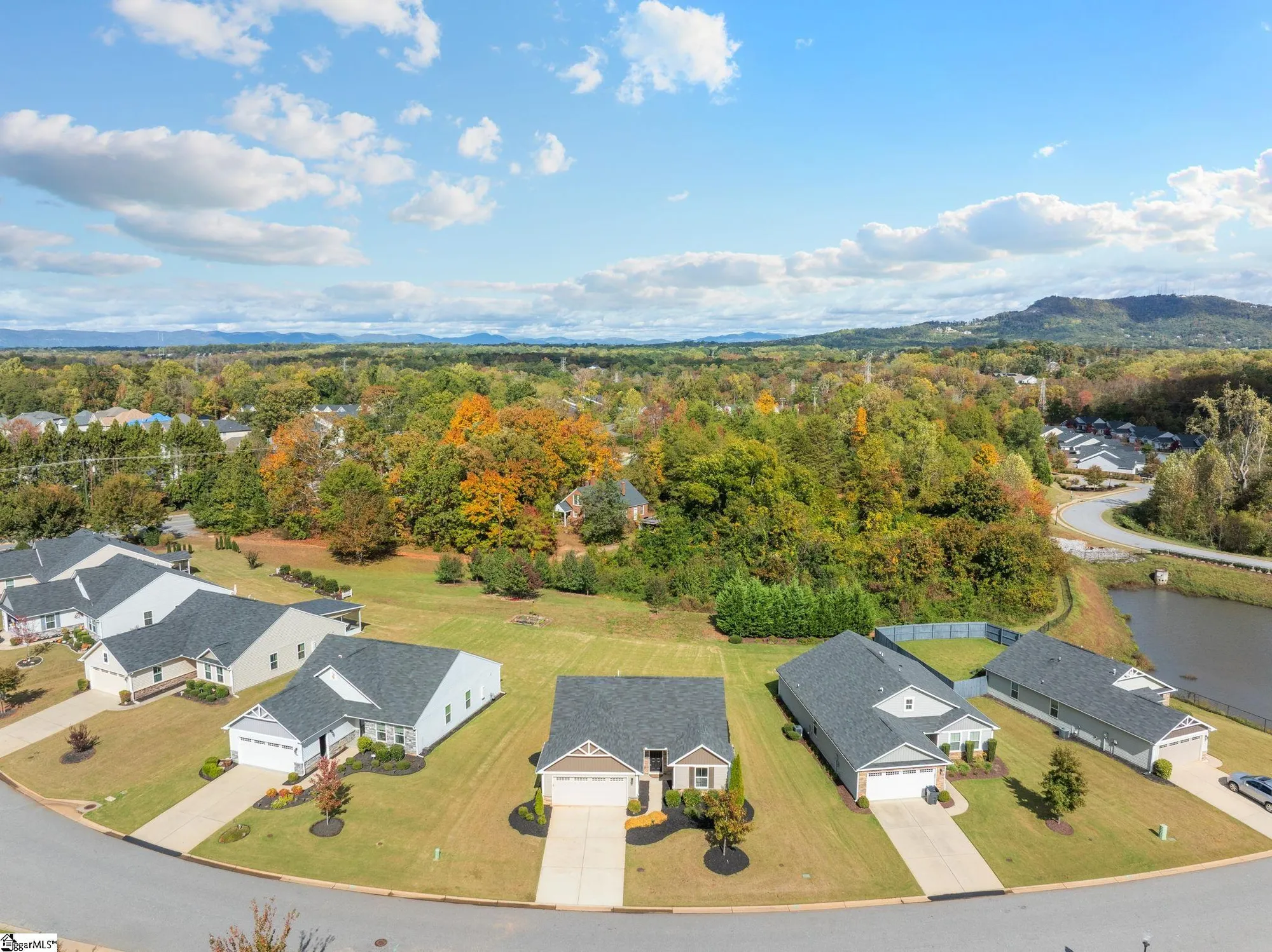 Property Slideshow image 35 of 37 | 105 fairmeadow way, Greenville, SC, 29617