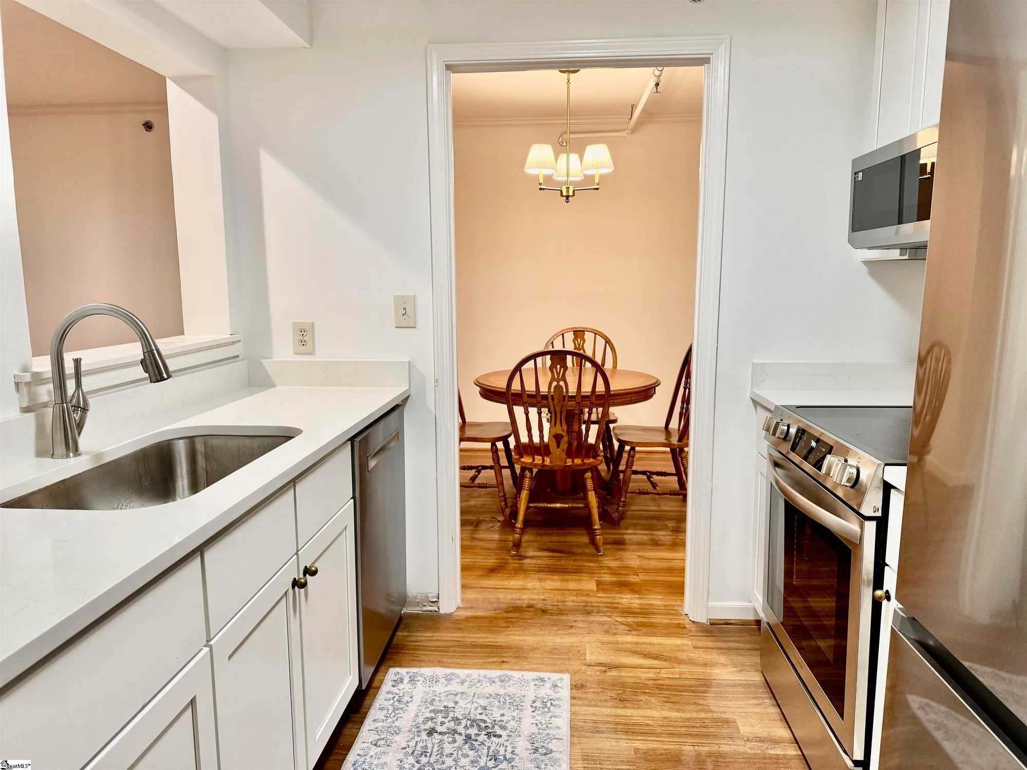 Property Slideshow image 6 of 17 | 110 swansgate pl, Greenville, SC, 29605