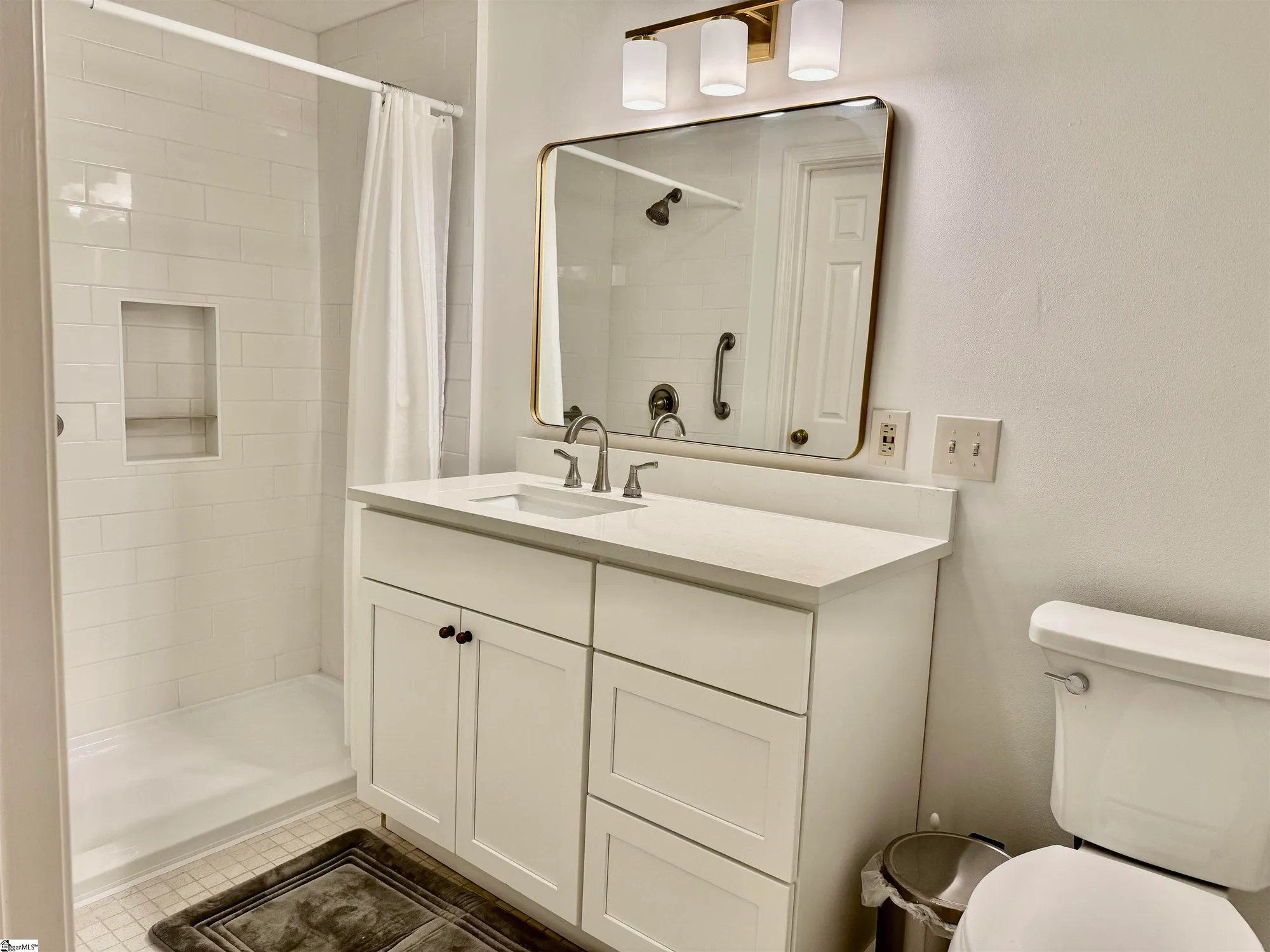 Property Slideshow image 10 of 17 | 110 swansgate pl, Greenville, SC, 29605