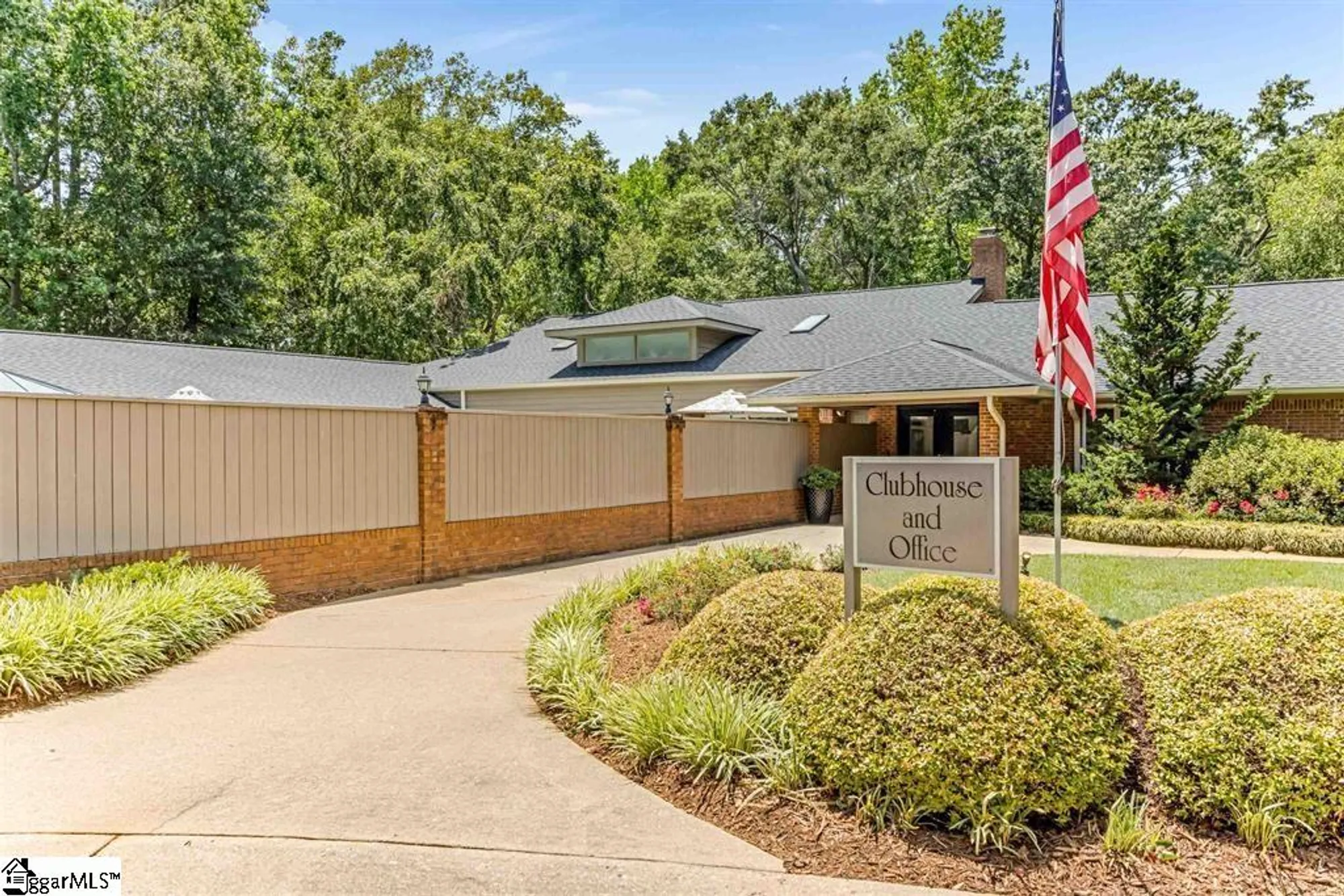 Property Slideshow image 13 of 17 | 110 swansgate pl, Greenville, SC, 29605